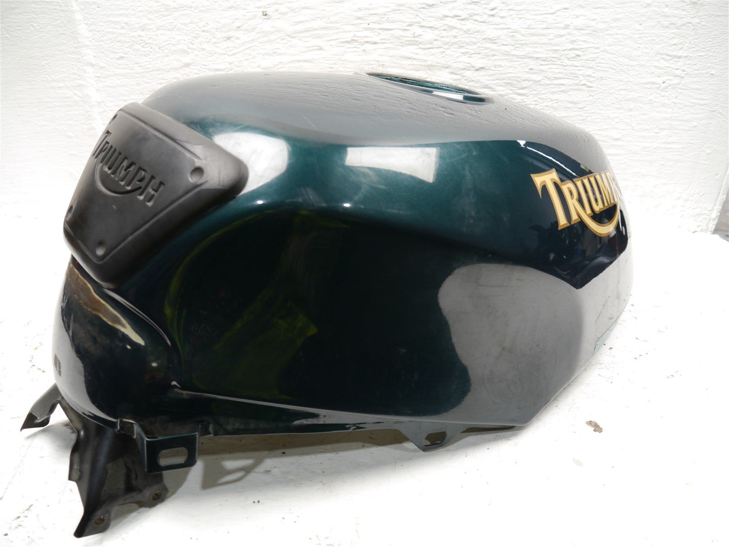 TRIUMPH TROPHY 900 1996-2001 FUEL TANK