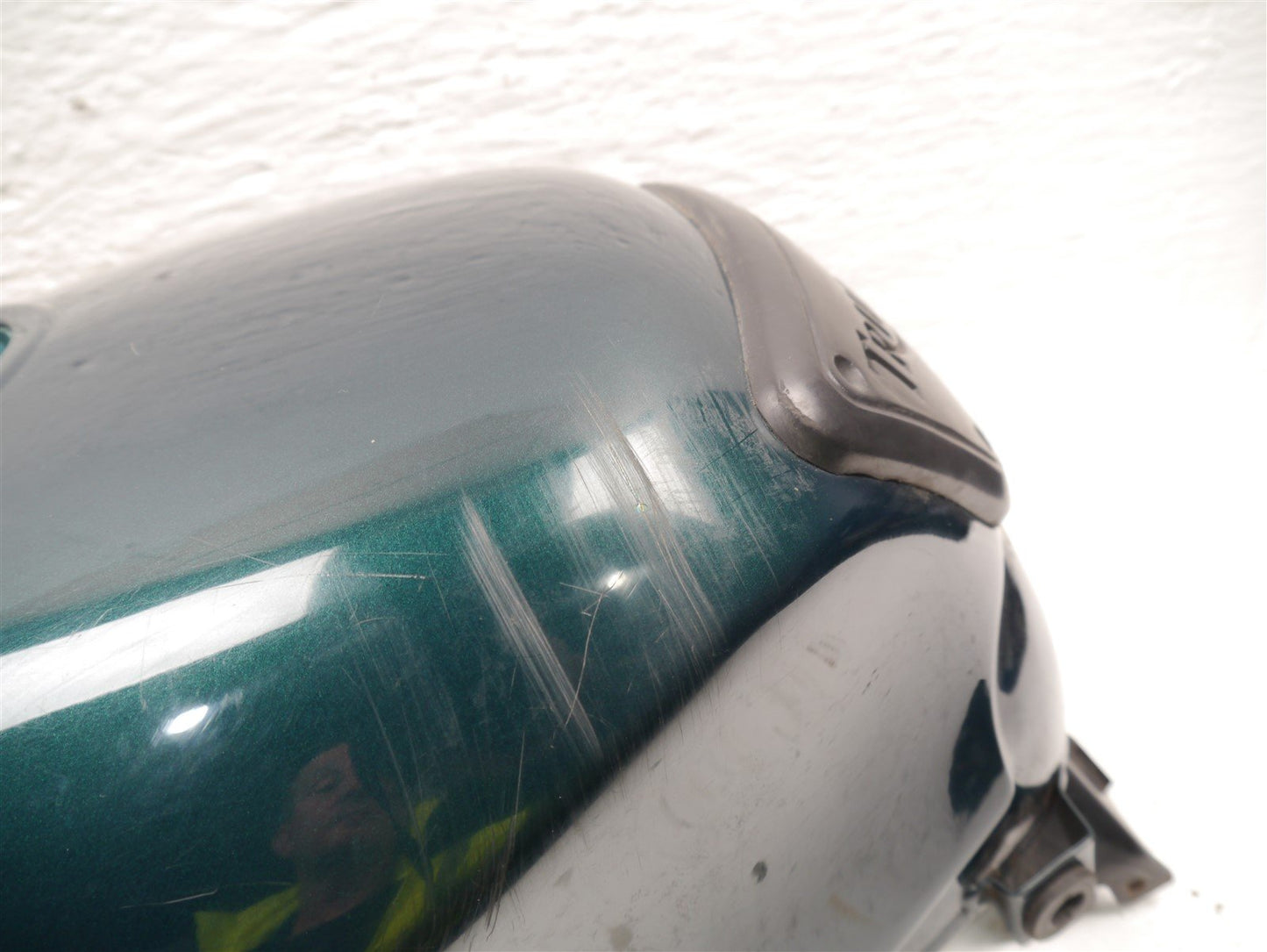 TRIUMPH TROPHY 900 1996-2001 FUEL TANK