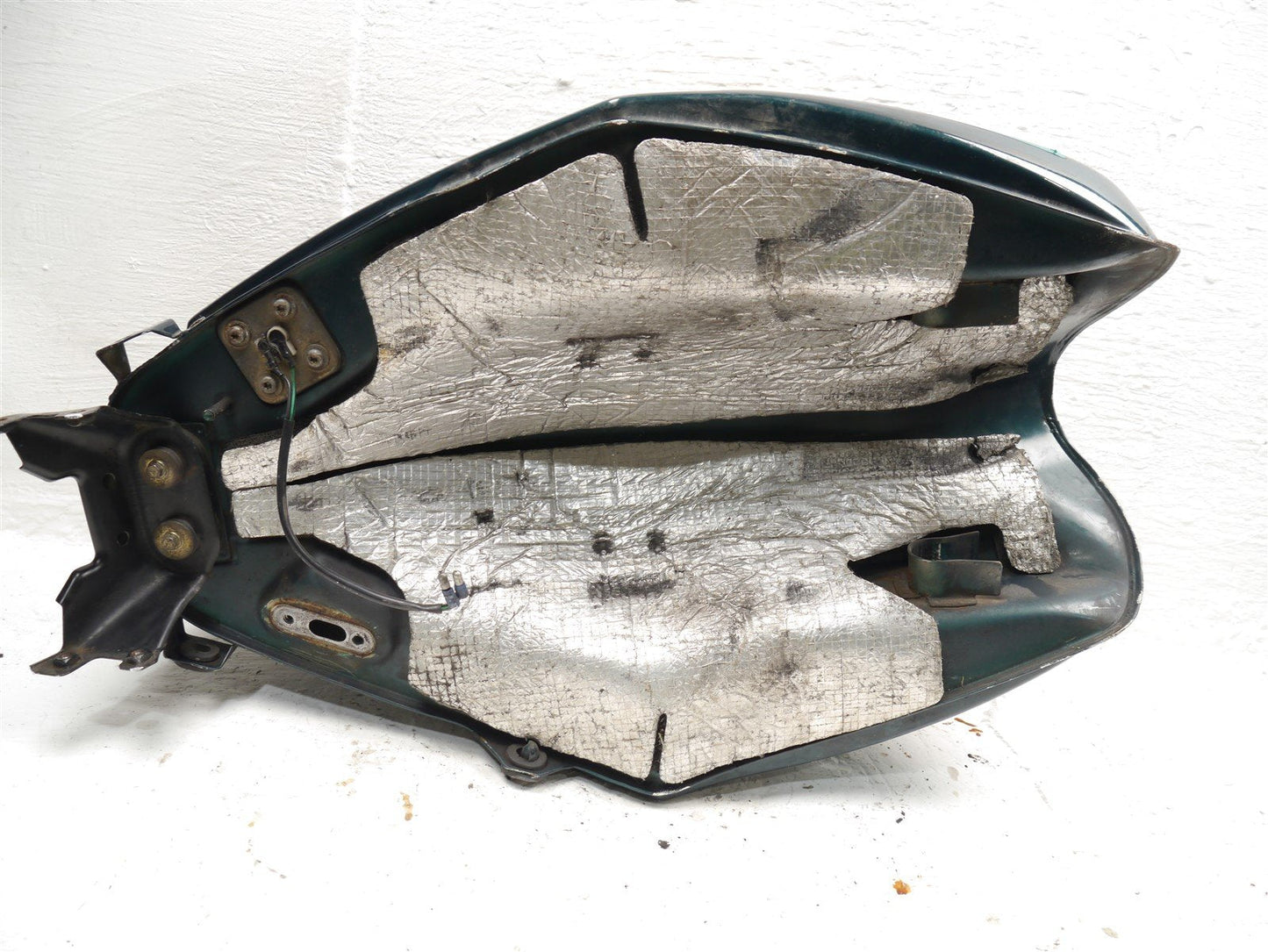 TRIUMPH TROPHY 900 1996-2001 FUEL TANK