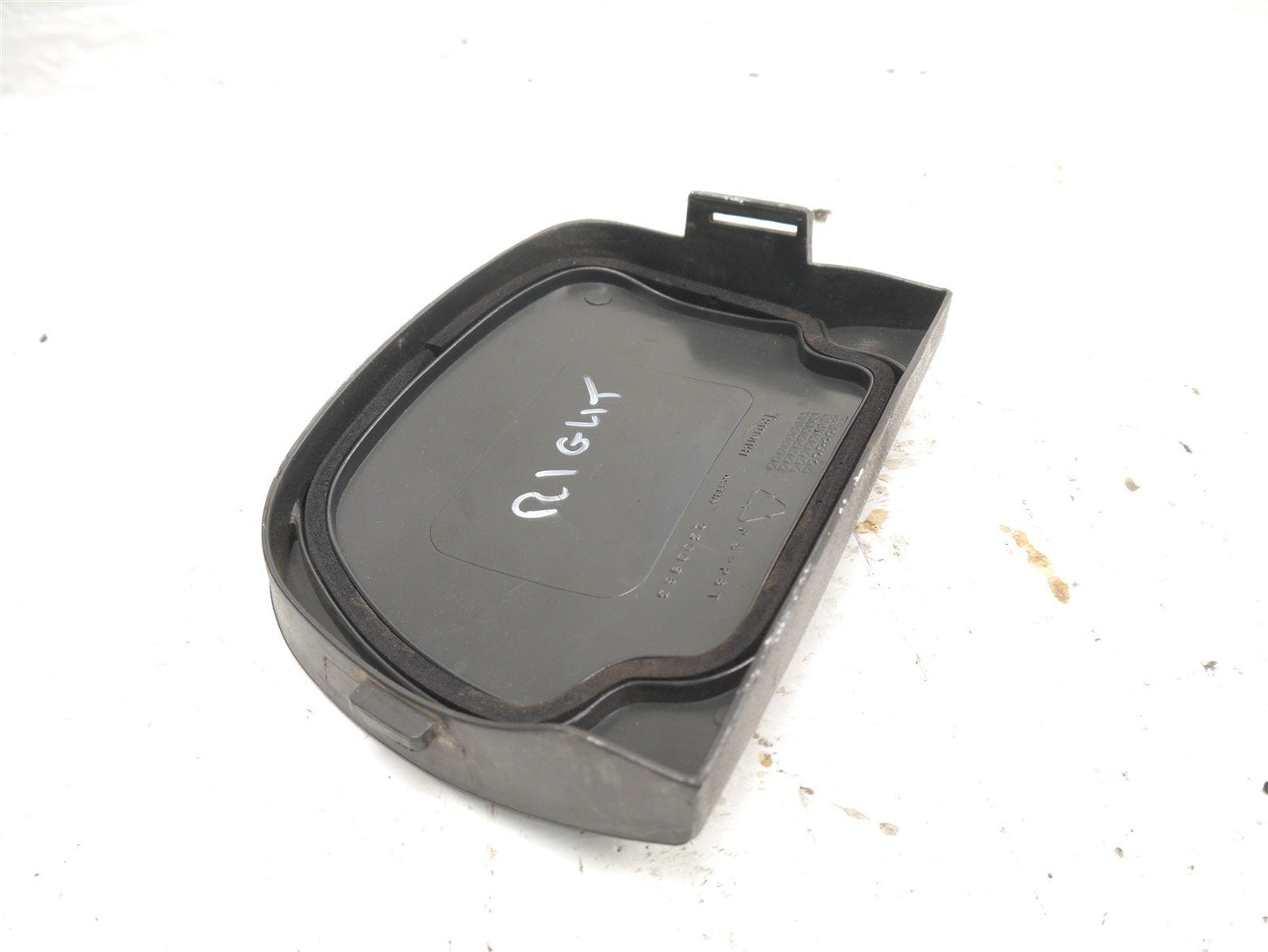 TRIUMPH TROPHY 900 1996-2001 RIGHT LOCKER LID