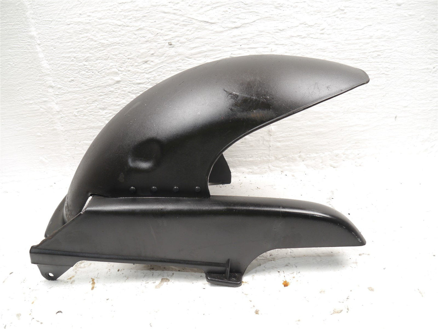 TRIUMPH TROPHY 900 1996-2001 REAR WHEEL HUGGER