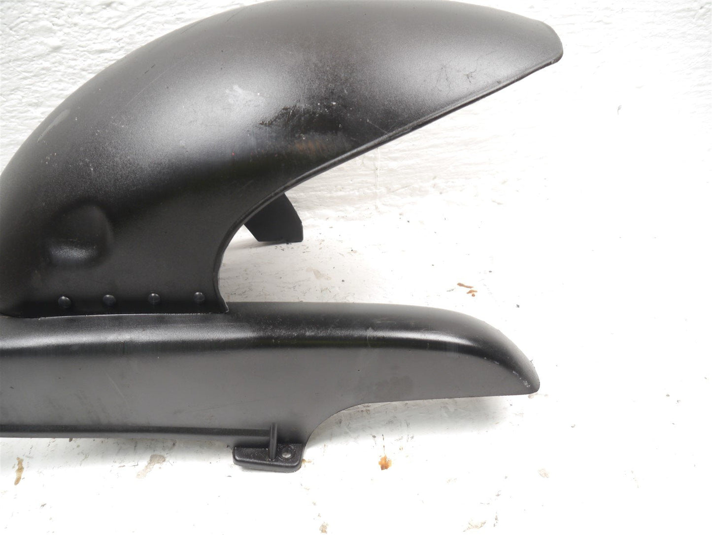 TRIUMPH TROPHY 900 1996-2001 REAR WHEEL HUGGER