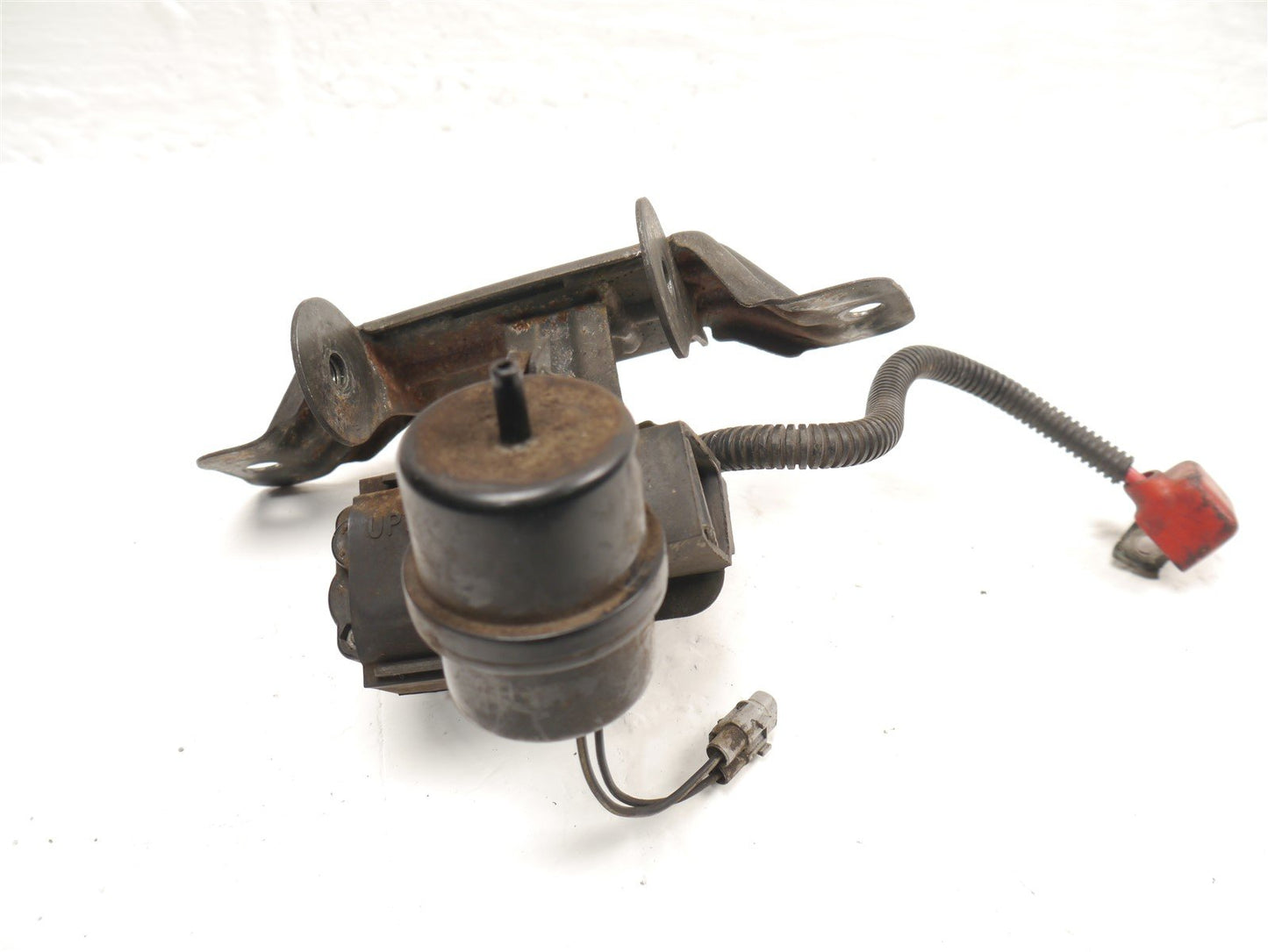 SUZUKI TL1000 S 1997-2001 STARTER SOLENOID TANK BRACKET & TIP SENSOR