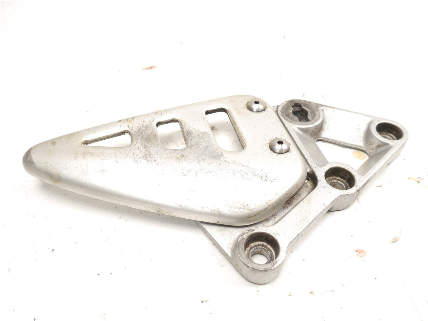 SUZUKI TL1000 S 1997-2001 FRONT LEFT PEG HANGER