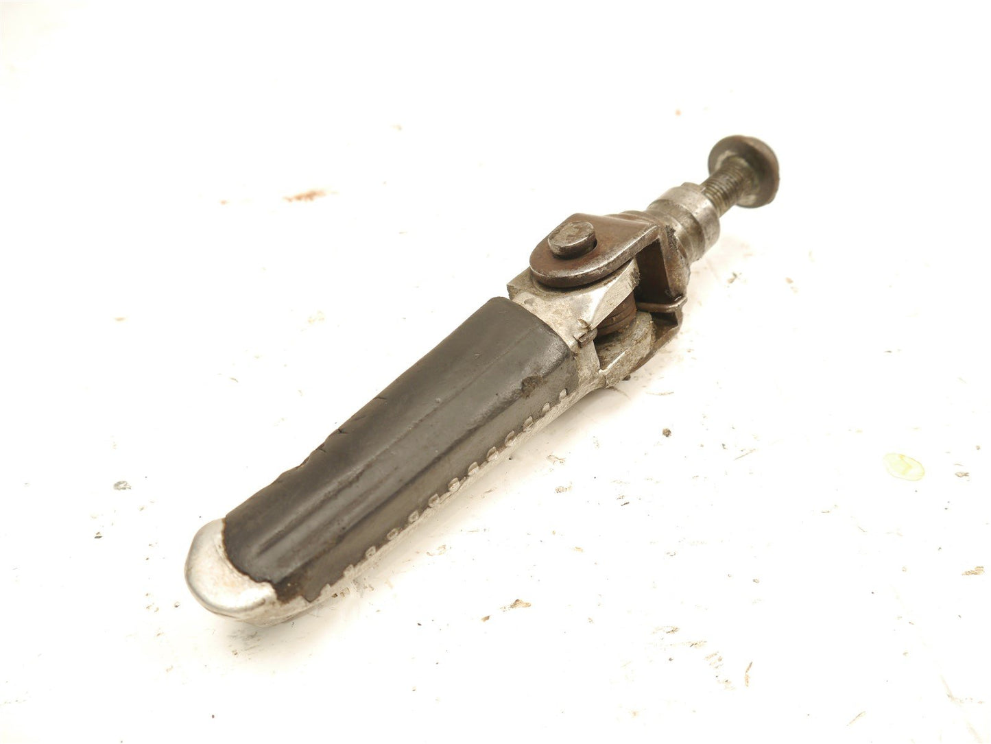 SUZUKI TL1000 S 1997-2001 FRONT LEFT PEG FOOTREST