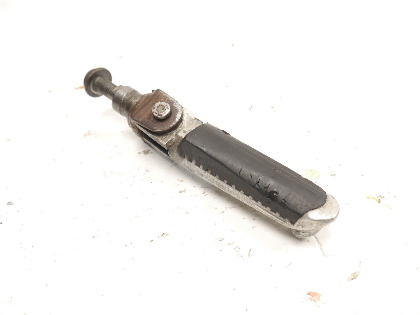 SUZUKI TL1000 S 1997-2001 FRONT LEFT PEG FOOTREST