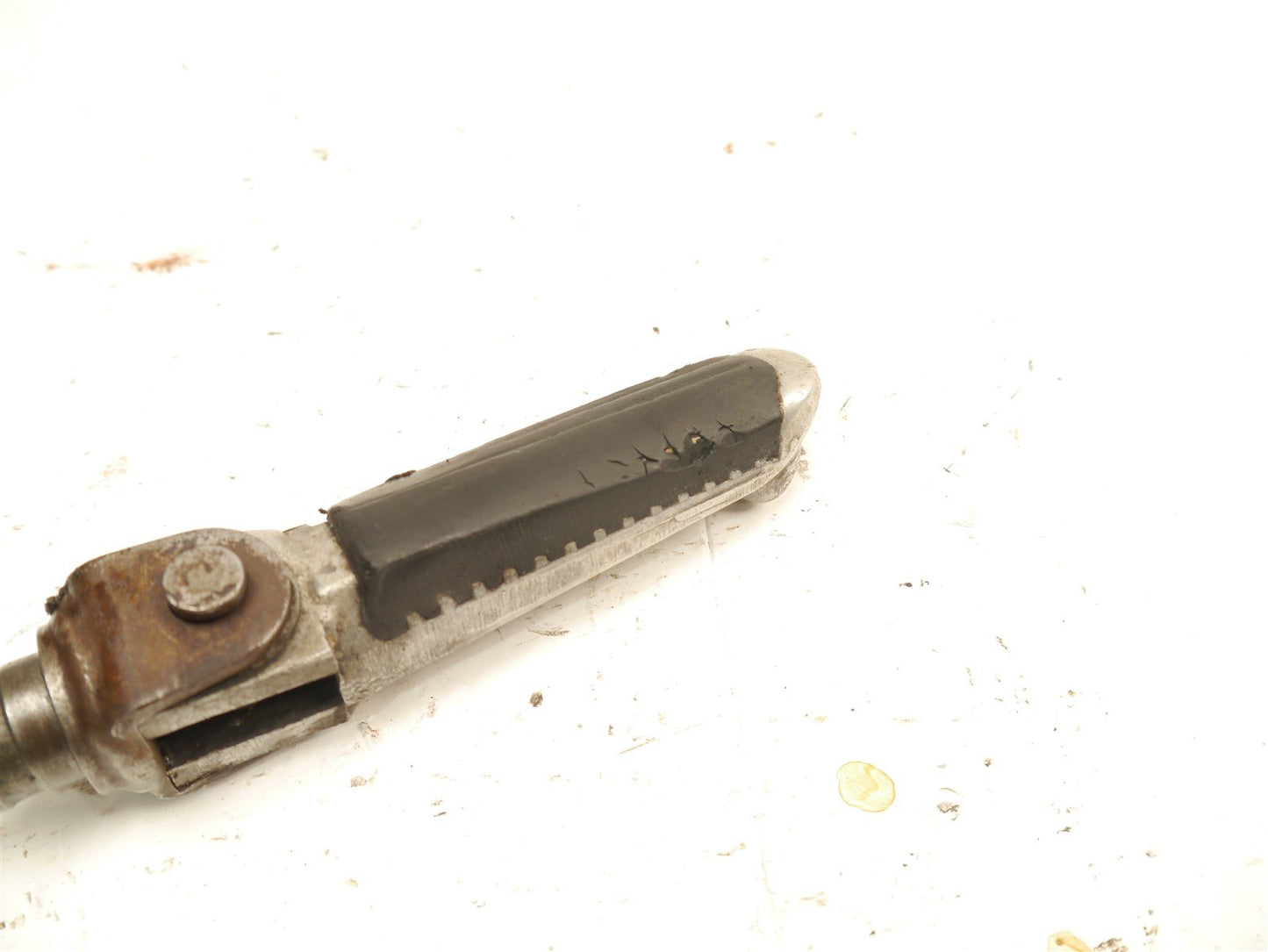 SUZUKI TL1000 S 1997-2001 FRONT LEFT PEG FOOTREST