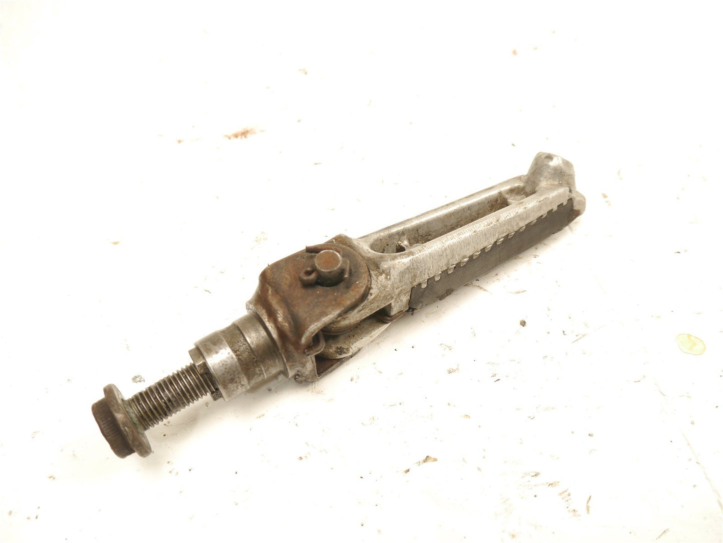 SUZUKI TL1000 S 1997-2001 FRONT LEFT PEG FOOTREST