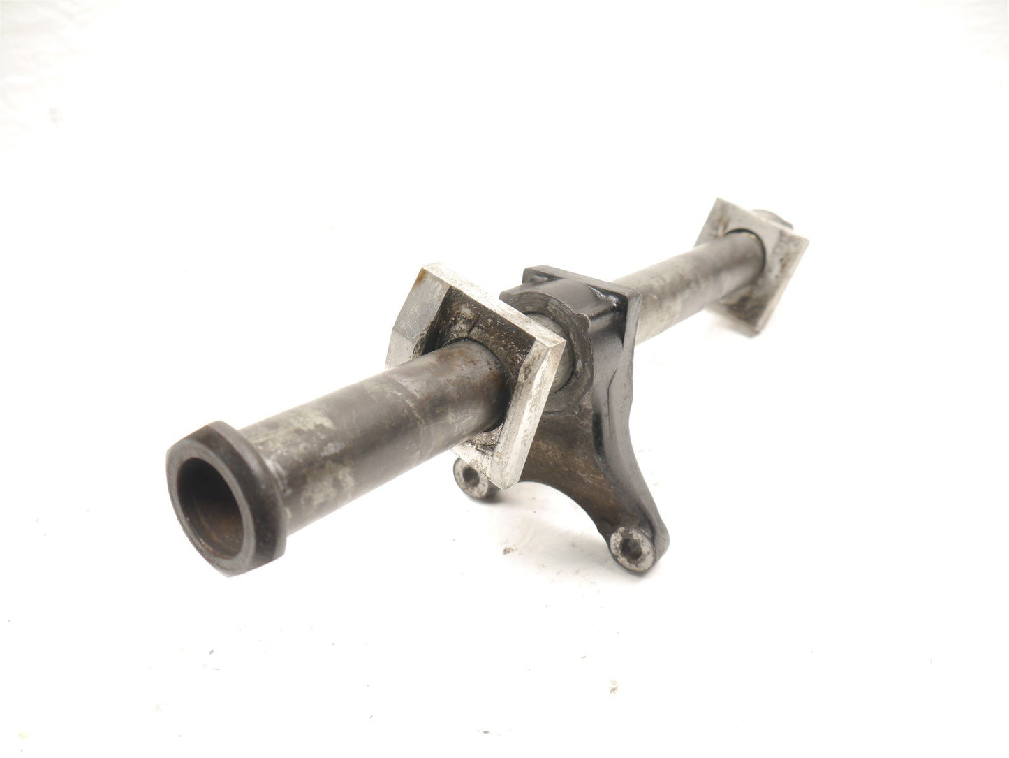 SUZUKI TL1000 S 1997-2001 REAR WHEEL SPINDLE