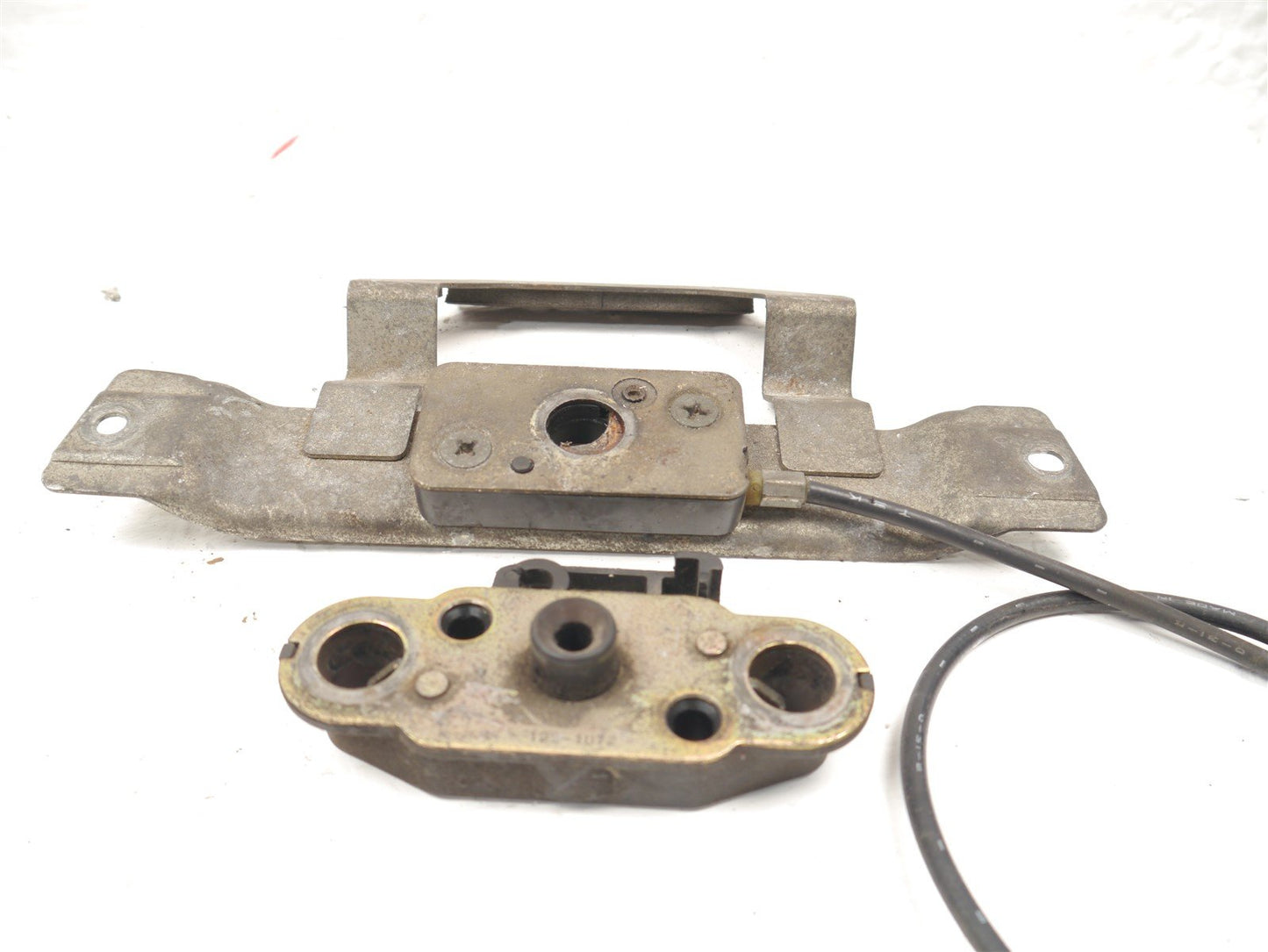 SUZUKI TL1000 S 1997-2001 SEAT LATCHES
