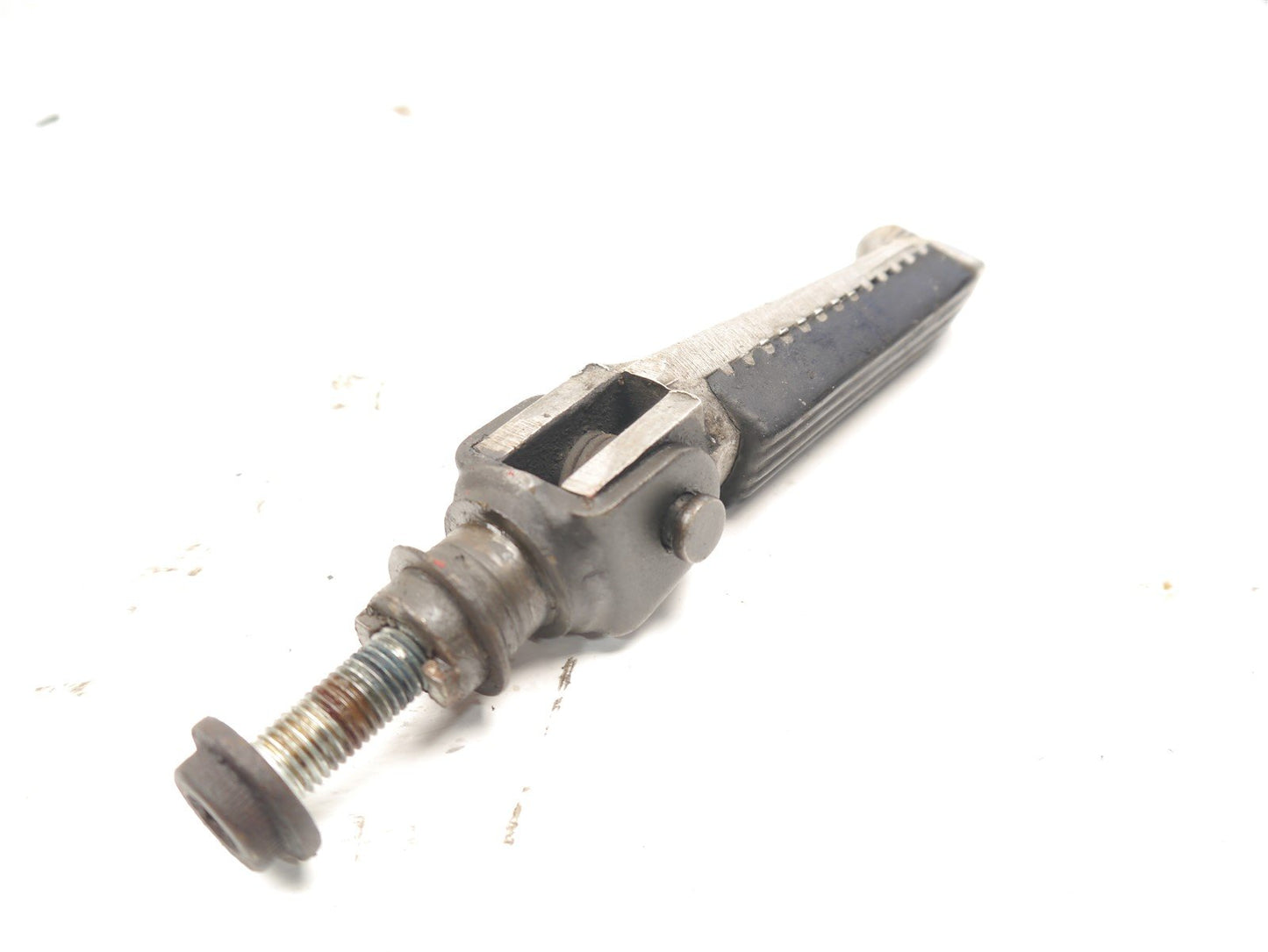 SUZUKI TL1000 S 1997-2001 FRONT RIGHT PEG
