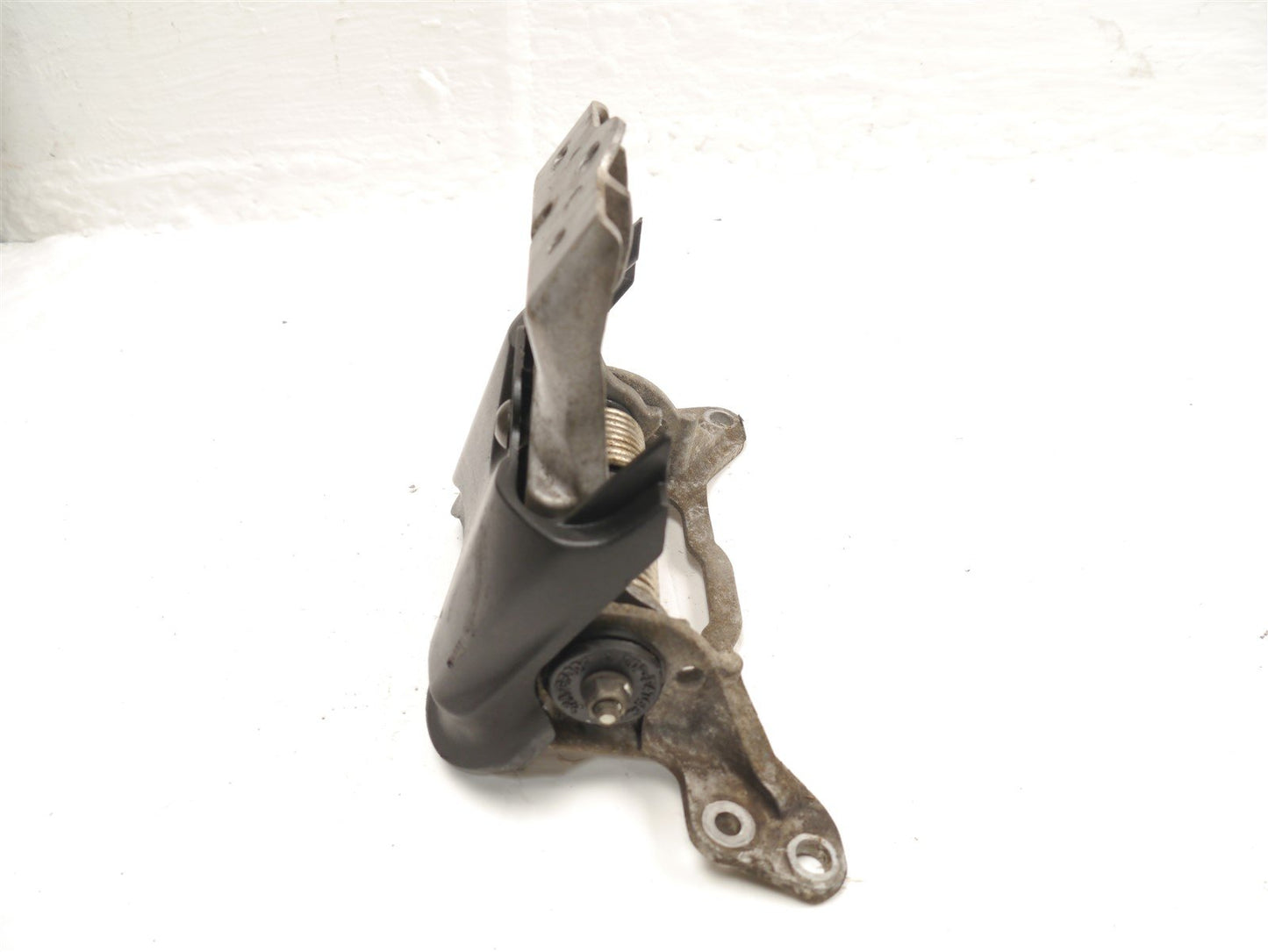 YAMAHA GPD125 NMAX 2015-2020 SEAT HINGE & SPRING