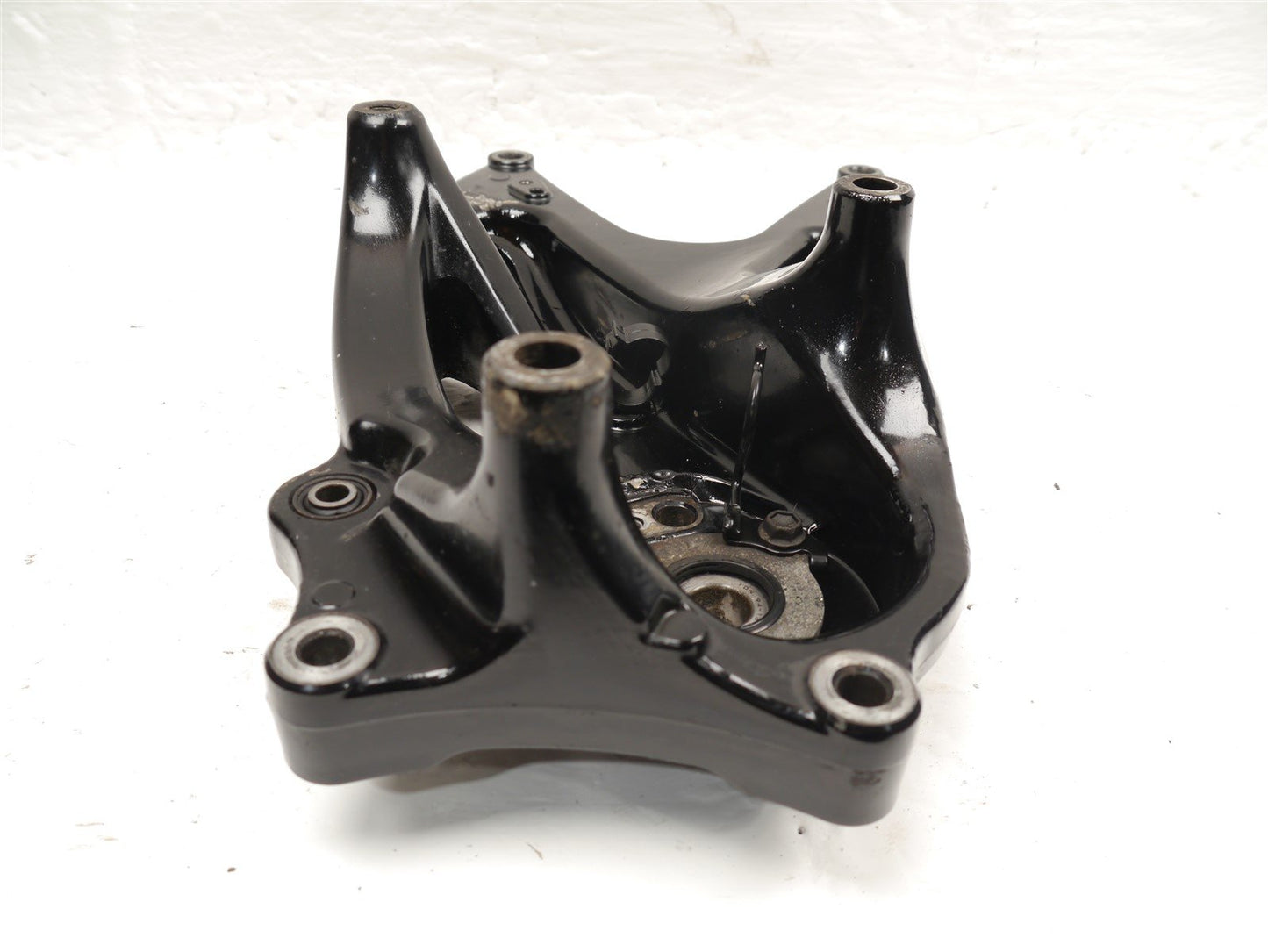 YAMAHA GPD125 NMAX 2015-2020 REAR WHEEL EXHAUST MOUNT