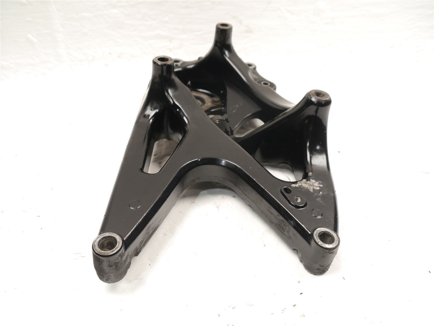 YAMAHA GPD125 NMAX 2015-2020 REAR WHEEL EXHAUST MOUNT
