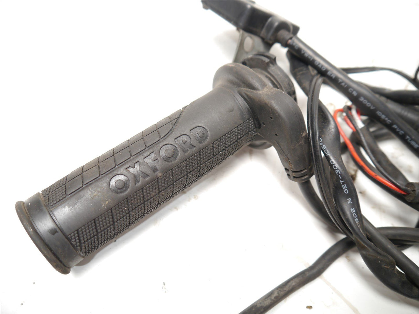 YAMAHA GPD125 NMAX 2015-2020 OXFORD HEATED GRIPS & THROTTLE TUBE