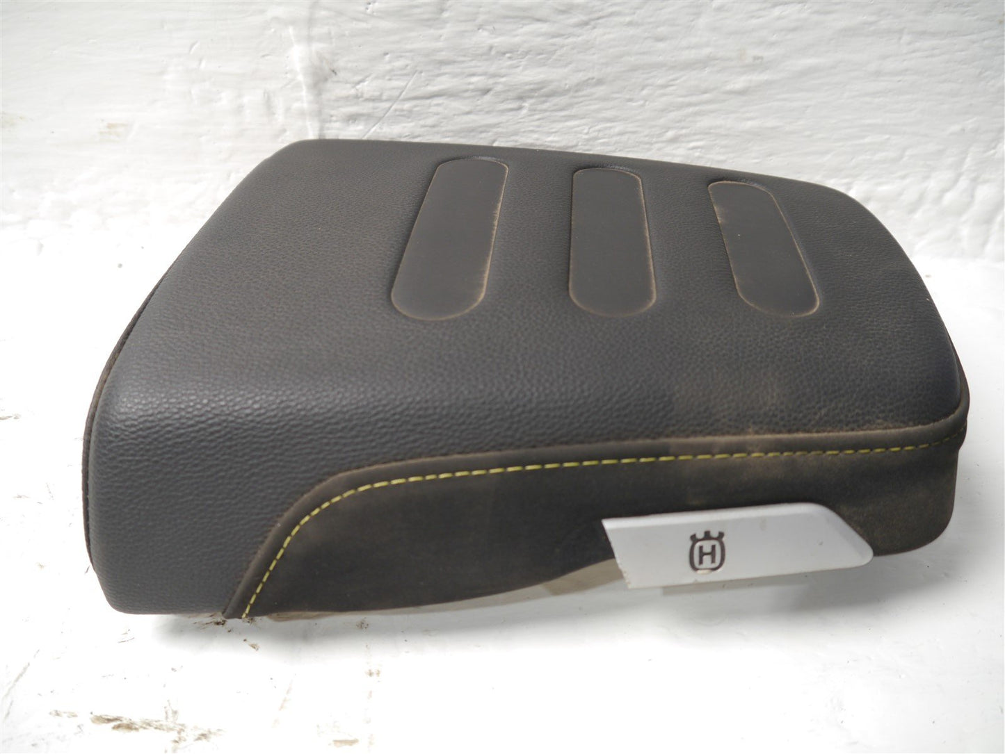 HUSQVARNA SVARTPILEN 125 2021-2024 REAR SEAT