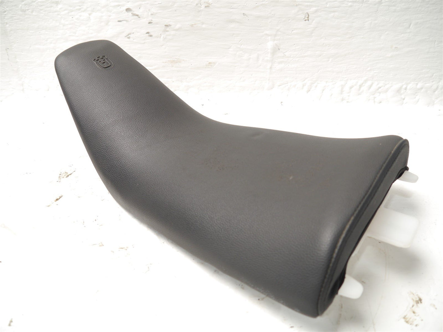 HUSQVARNA SVARTPILEN 125 2021-2024 FRONT SEAT