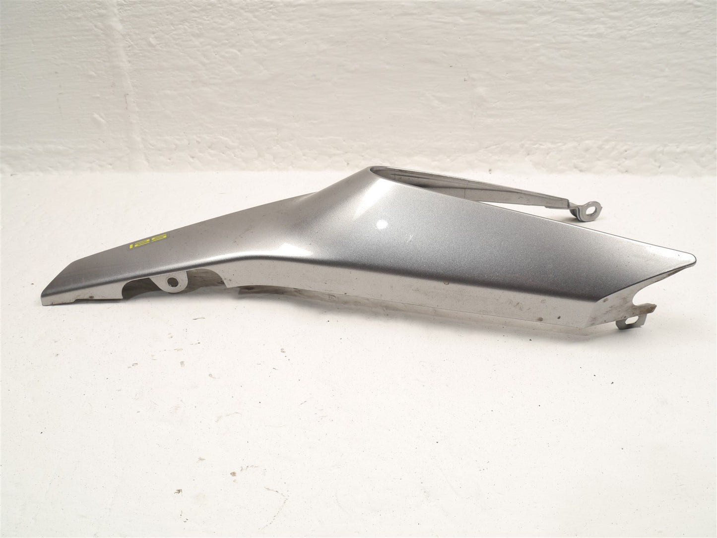 HUSQVARNA SVARTPILEN 125 2021-2024 RIGHT REAR FAIRING