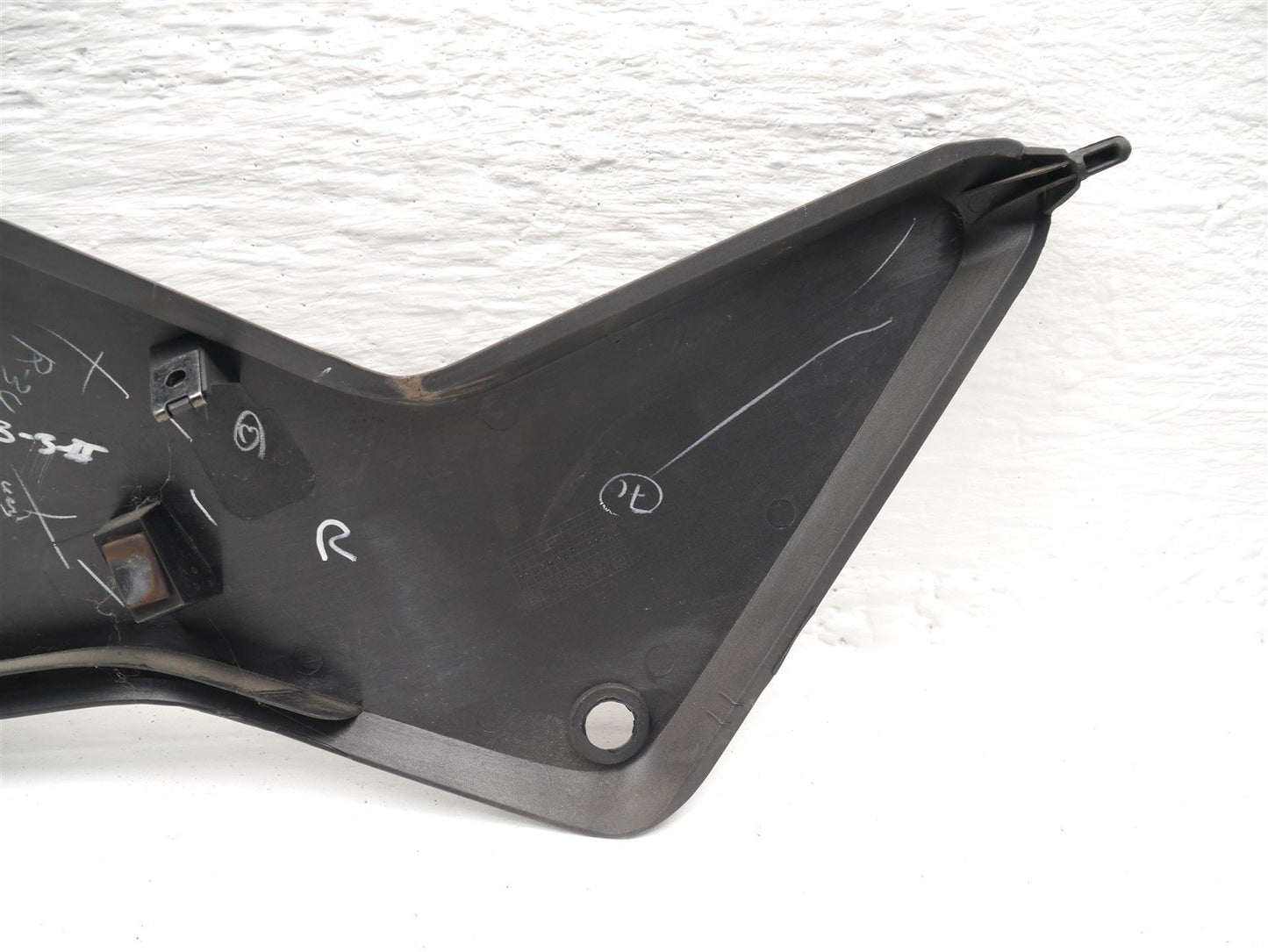 HUSQVARNA SVARTPILEN 125 2021-2024 RIGHT SIDE PANEL