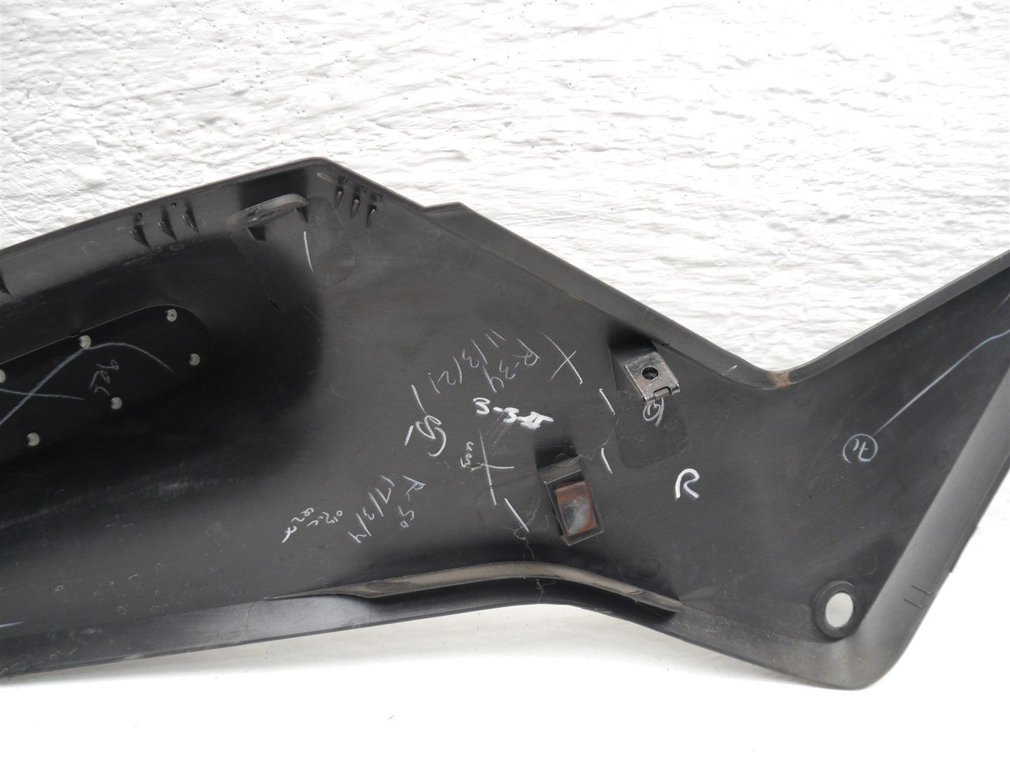 HUSQVARNA SVARTPILEN 125 2021-2024 RIGHT SIDE PANEL