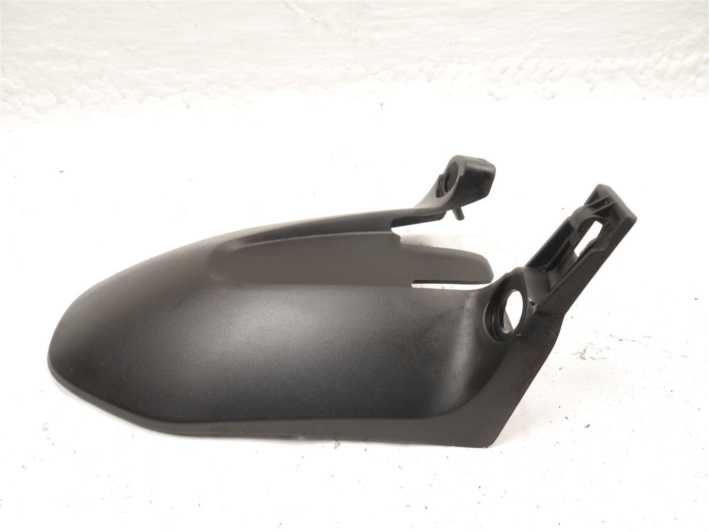 HUSQVARNA SVARTPILEN 125 2021-2024 REAR WHEEL HUGGER