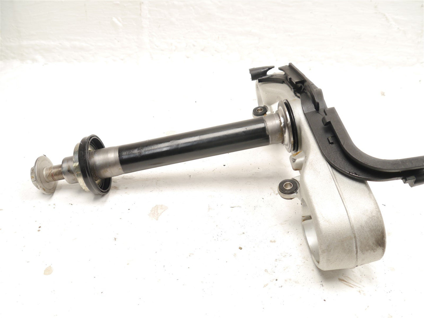 HUSQVARNA SVARTPILEN 125 2021-2024 BOTTOM FORK YOKE