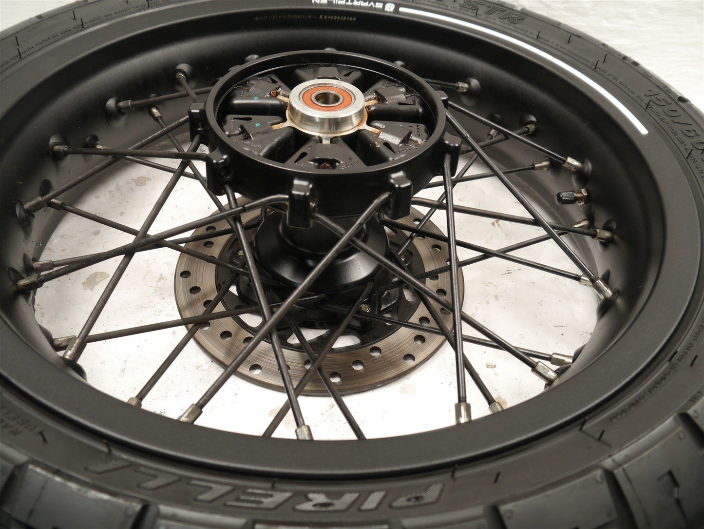 HUSQVARNA SVARTPILEN 125 2021-2024 REAR WHEEL & TIRE