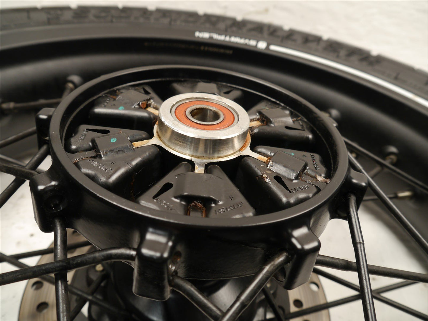 HUSQVARNA SVARTPILEN 125 2021-2024 REAR WHEEL & TIRE