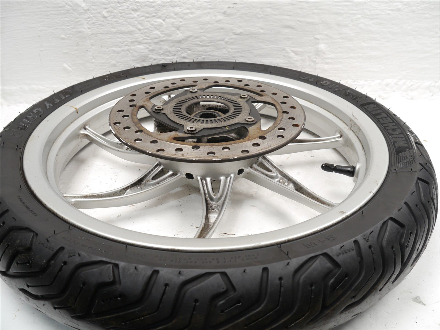 PIAGGIO LIBERTY 125 2017-2020 FRONT WHEEL & TIRE