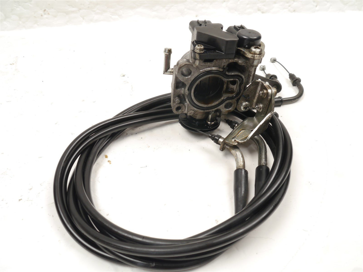 YAMAHA GPD125 NMAX 2021-2023 THROTTLE BODY AND CABLES