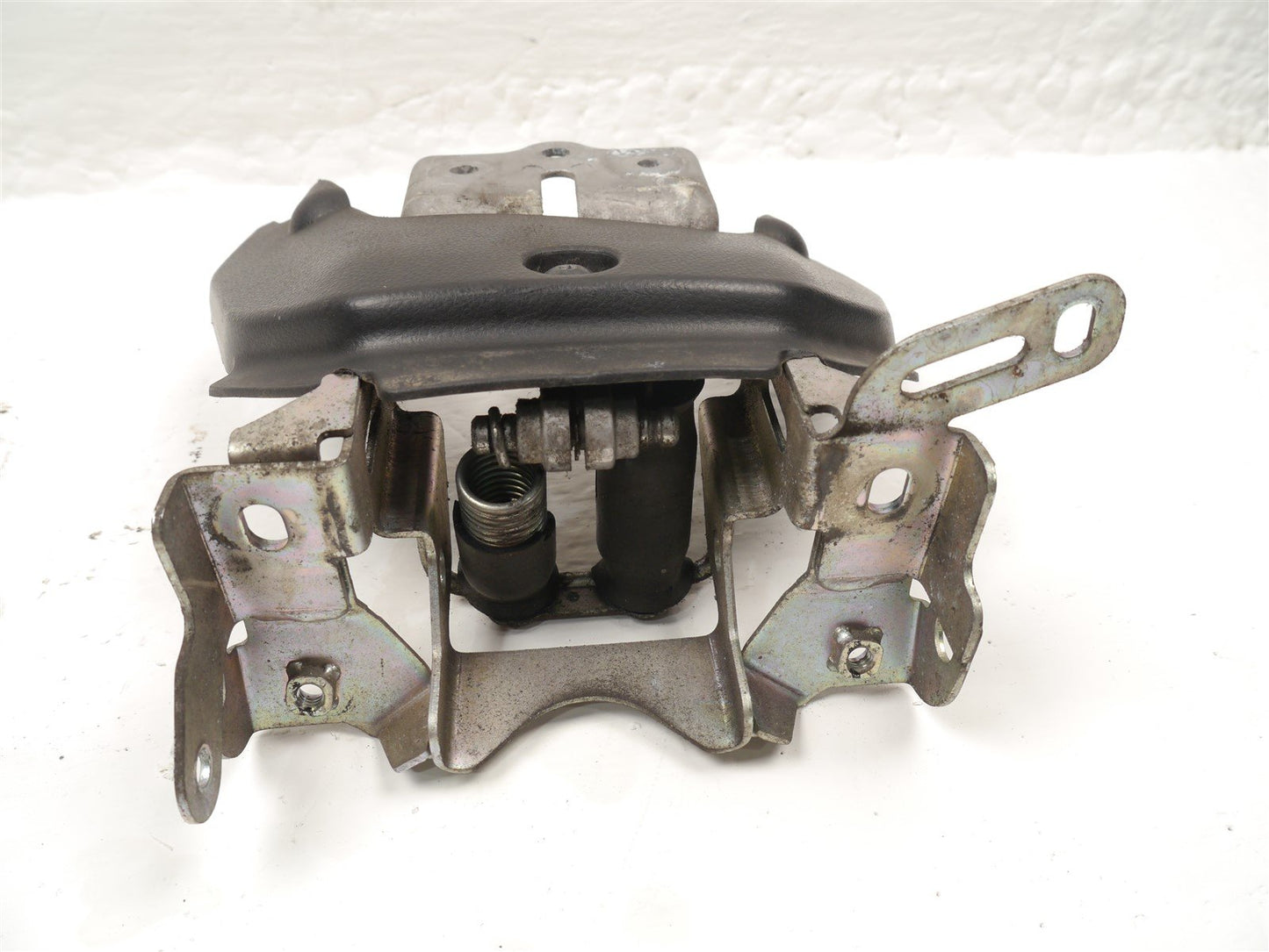 YAMAHA GPD125 NMAX 2021-2023 SEAT HINGE
