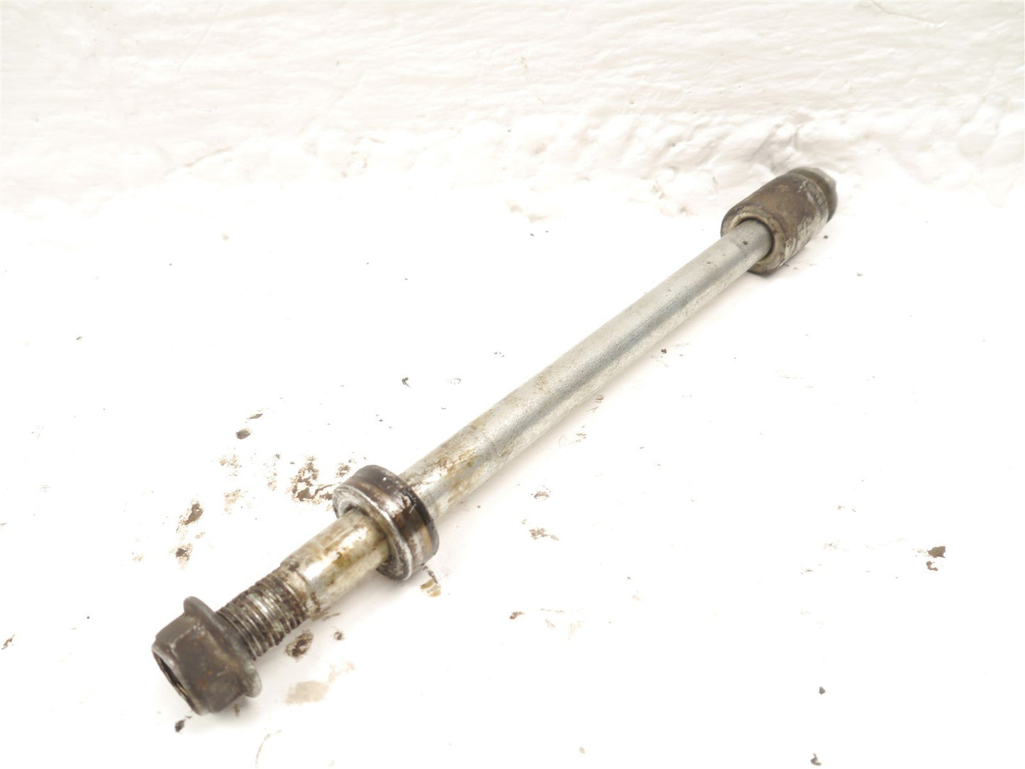 WK BIKES SCRAMBLER 125 REAR WHEEL SPINDLE