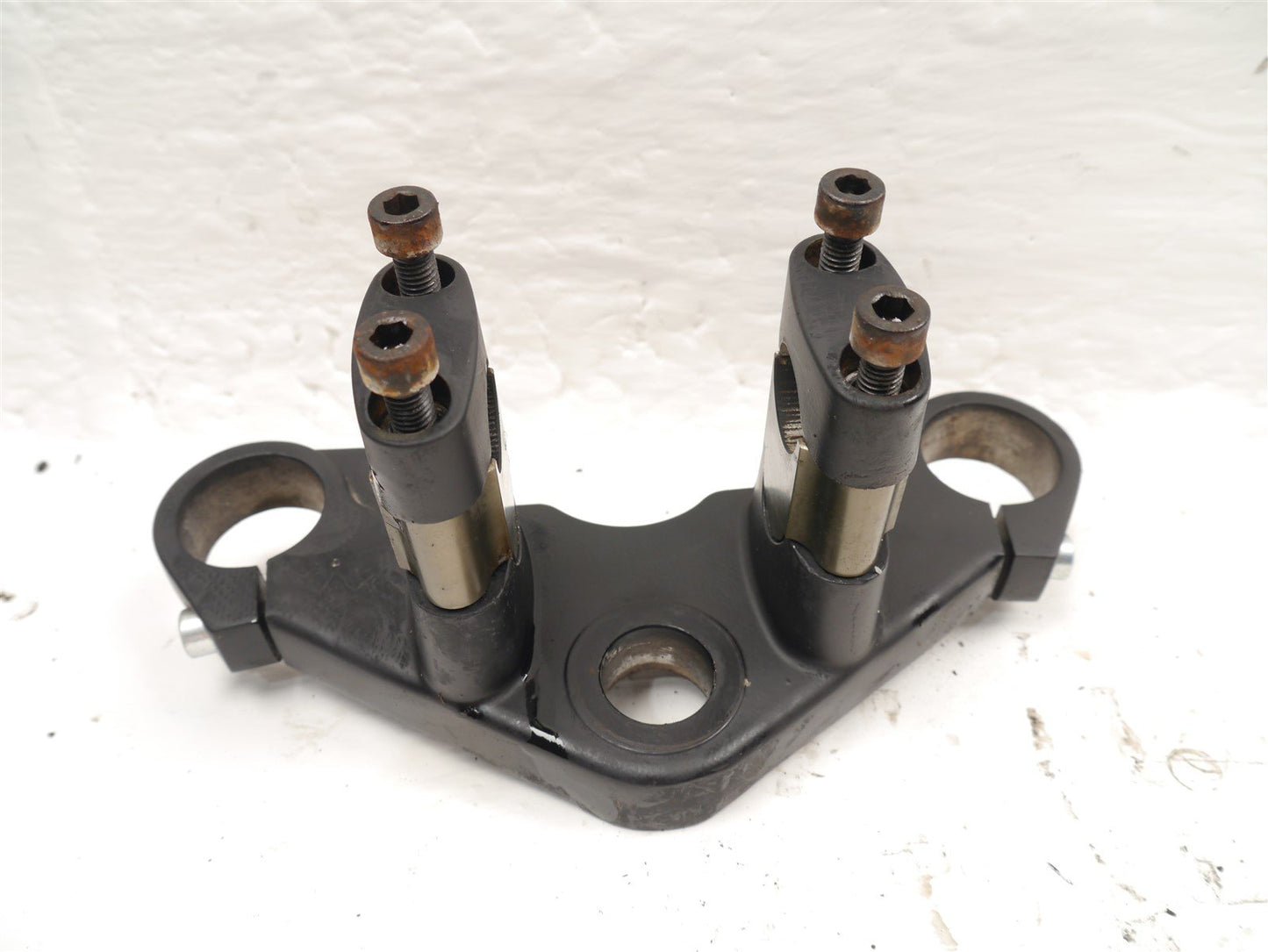 WK BIKES SCRAMBLER 125 TOP FORK YOKE