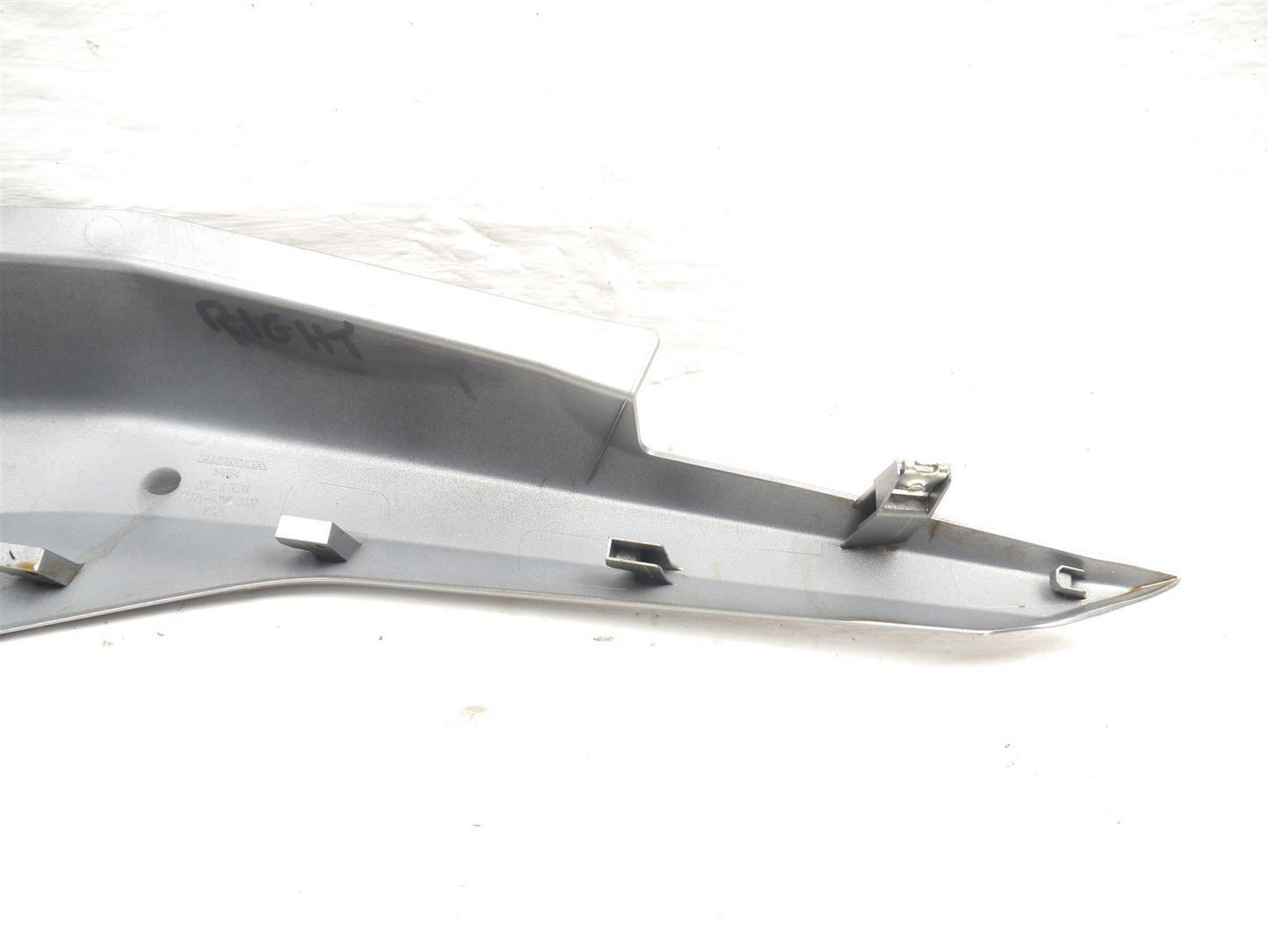 HONDA CB125F 2021-2023 RIGHT SIDE PANEL (SCUFFED)