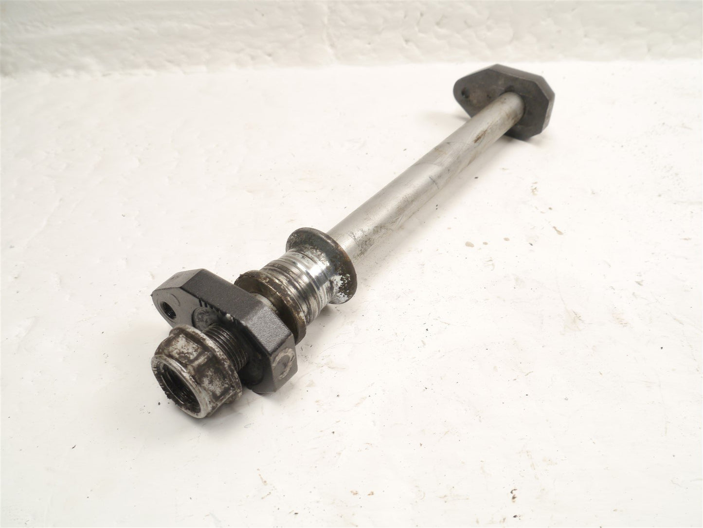 ZONTES ZT125 G1 2021-2025 REAR WHEEL SPINDLE