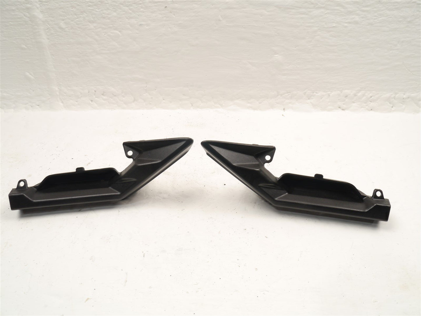ZONTES ZT125 G1 2021-2025 PASSENGER GRAB RAILS