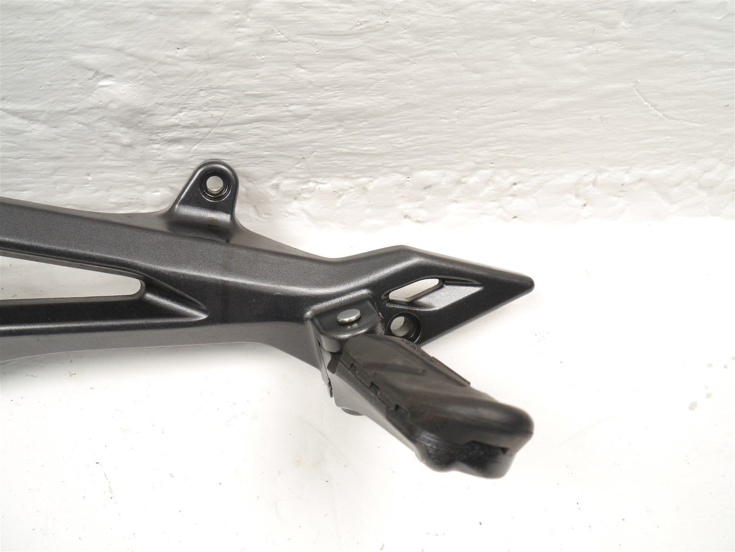 ZONTES ZT125 G1 2021-2025 LEFT FOOTREST HANGER