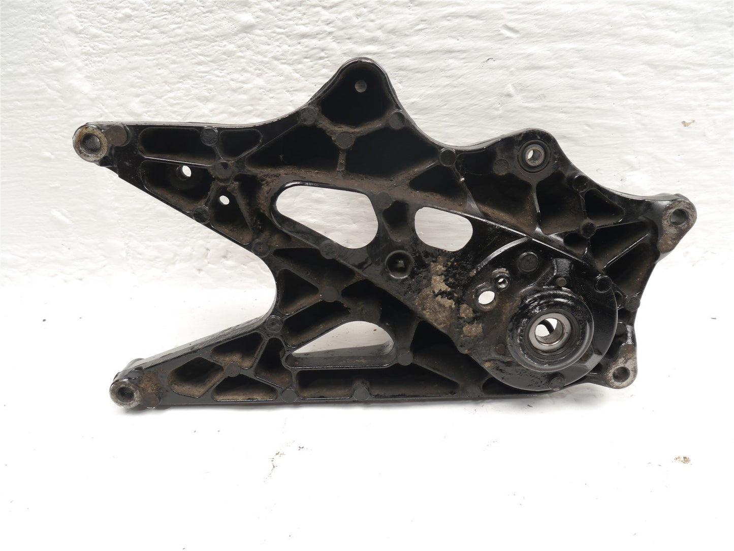 YAMAHA GPD125 NMAX 2021-2023 REAR WHEEL MOUNT
