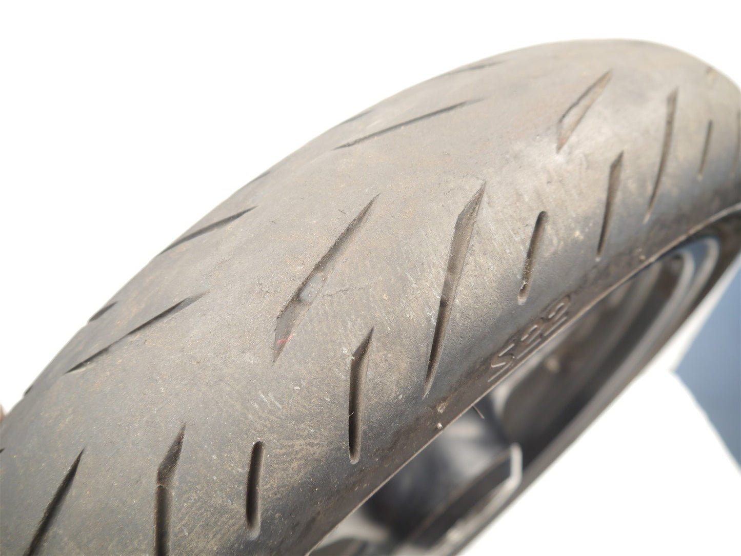 SUZUKI GS500 2002-2008 FRONT WHEEL & TIRE