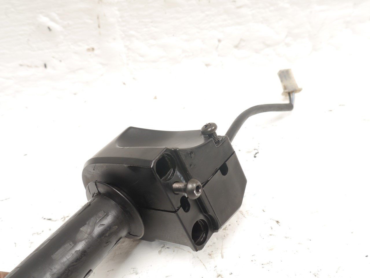 YAMAHA GPD125 NMAX 2015-2020 THROTTLE TUBE & SWITCHGEAR