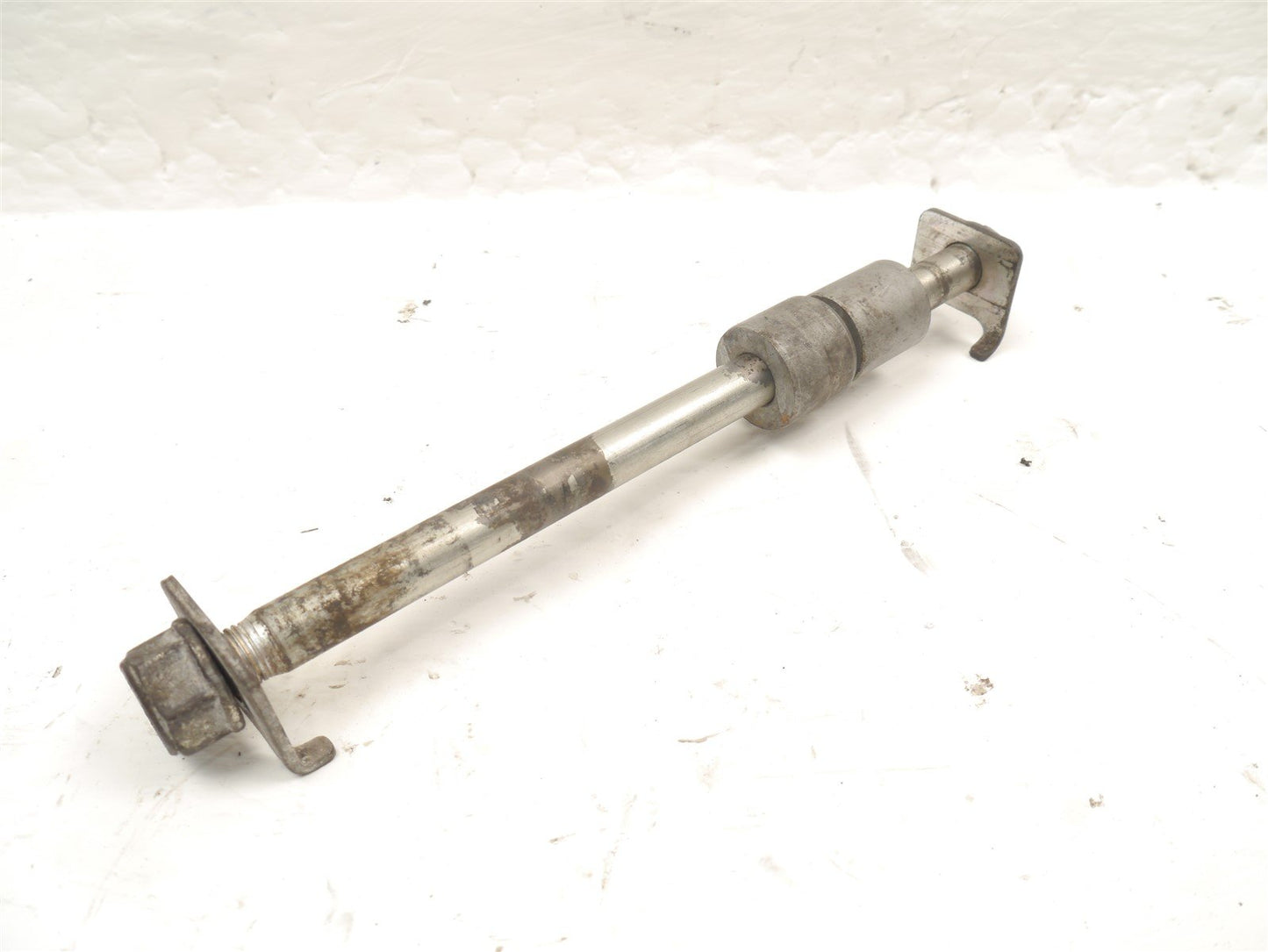 HONDA CB125F 2015-2019 REAR WHEEL SPINDLE