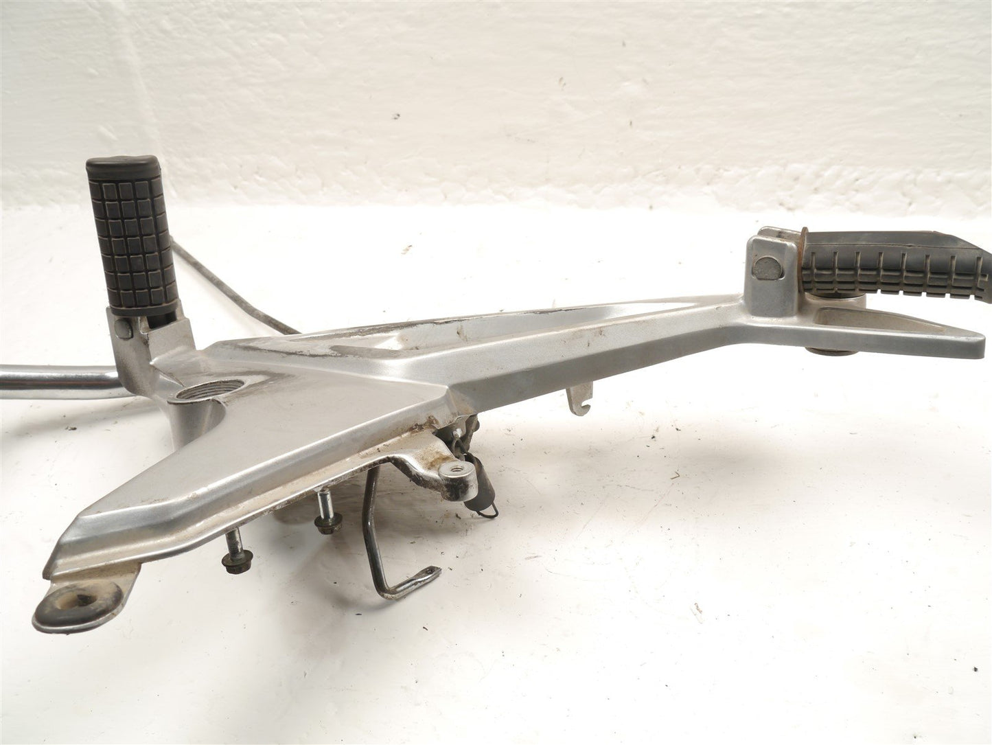 HONDA CB125F 2015-2019 RIGHT FOOTREST HANGER & REAR BRAKE LEVER & PEGS