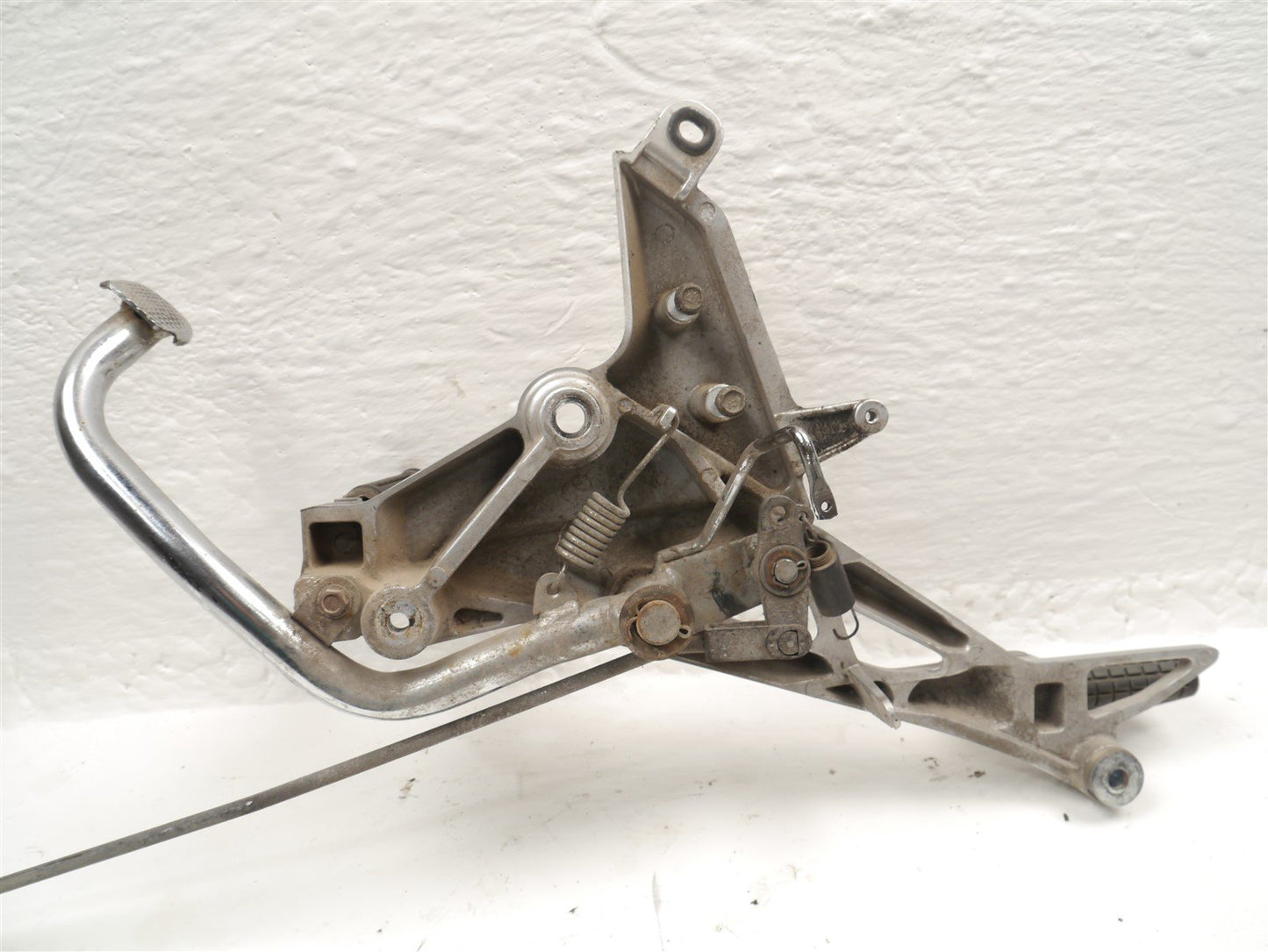 HONDA CB125F 2015-2019 RIGHT FOOTREST HANGER & REAR BRAKE LEVER & PEGS