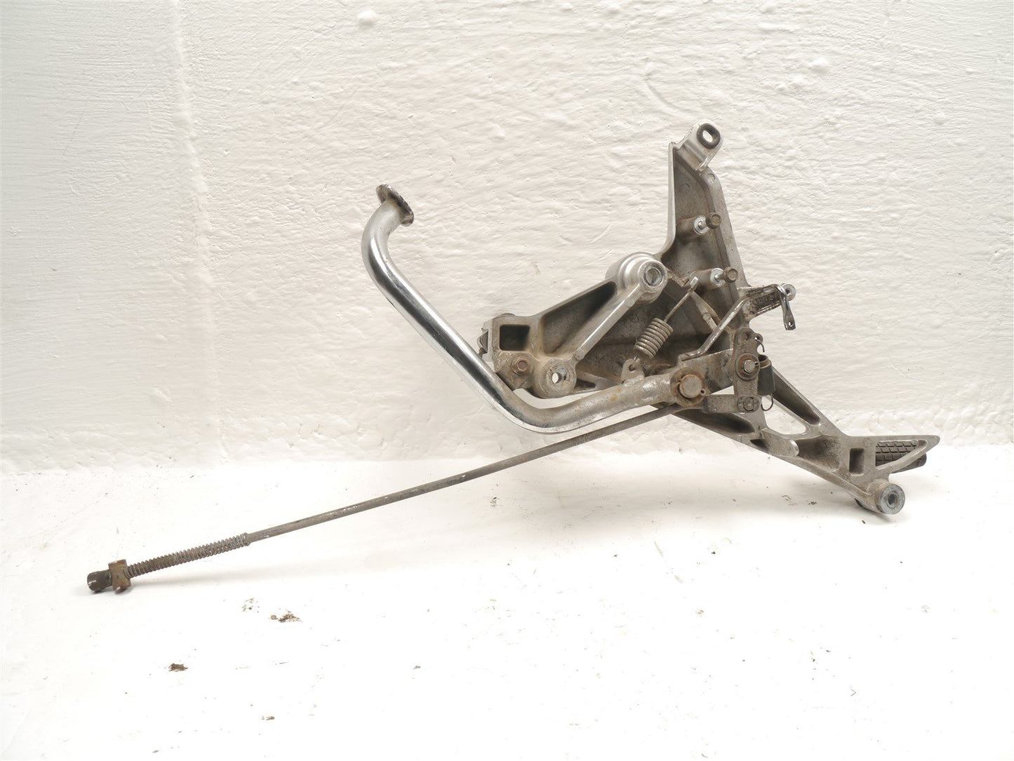 HONDA CB125F 2015-2019 RIGHT FOOTREST HANGER & REAR BRAKE LEVER & PEGS