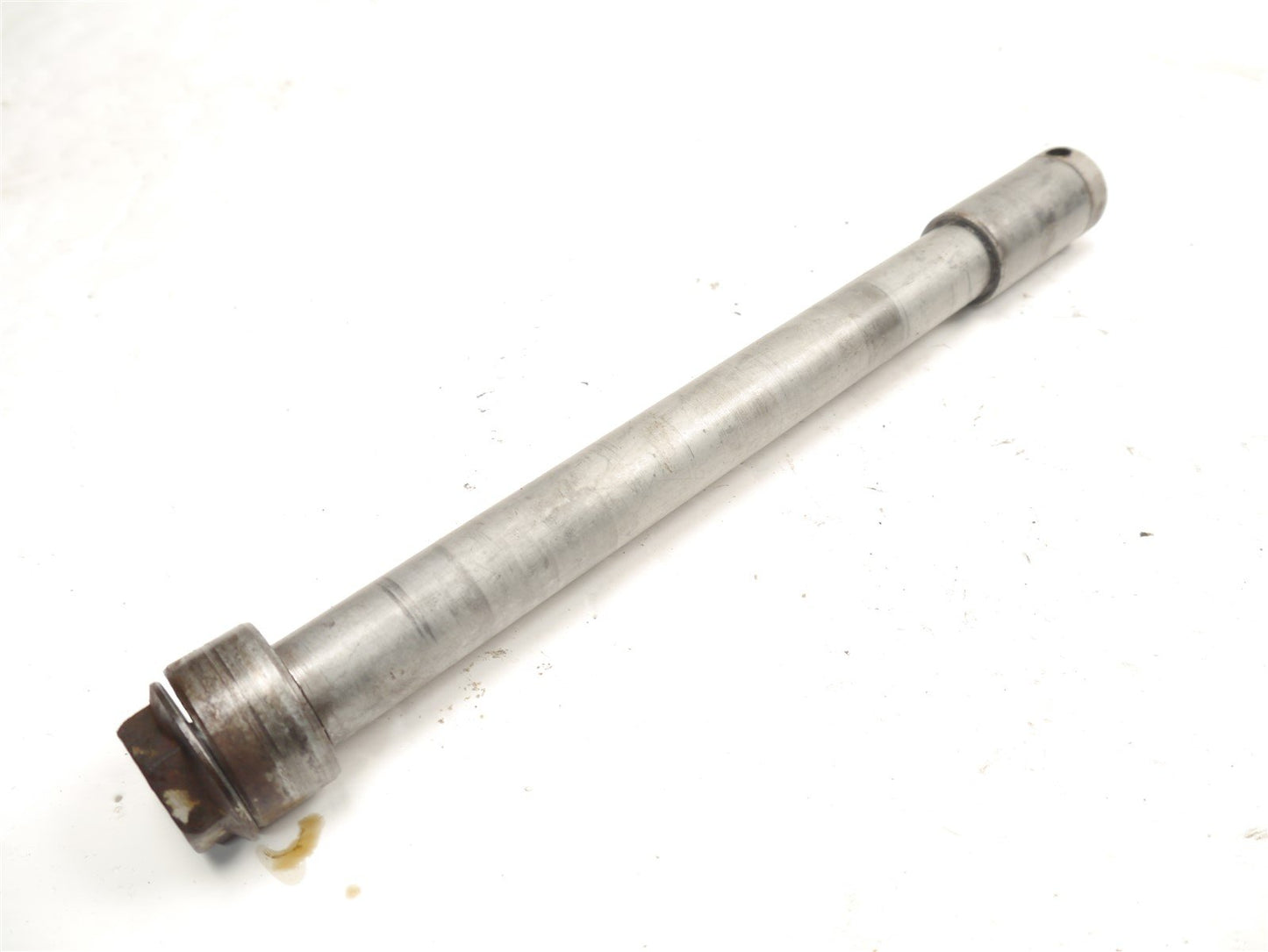HONDA NT 650 DEAUVILLE 2002-2005 FRONT WHEEL SPINDLE