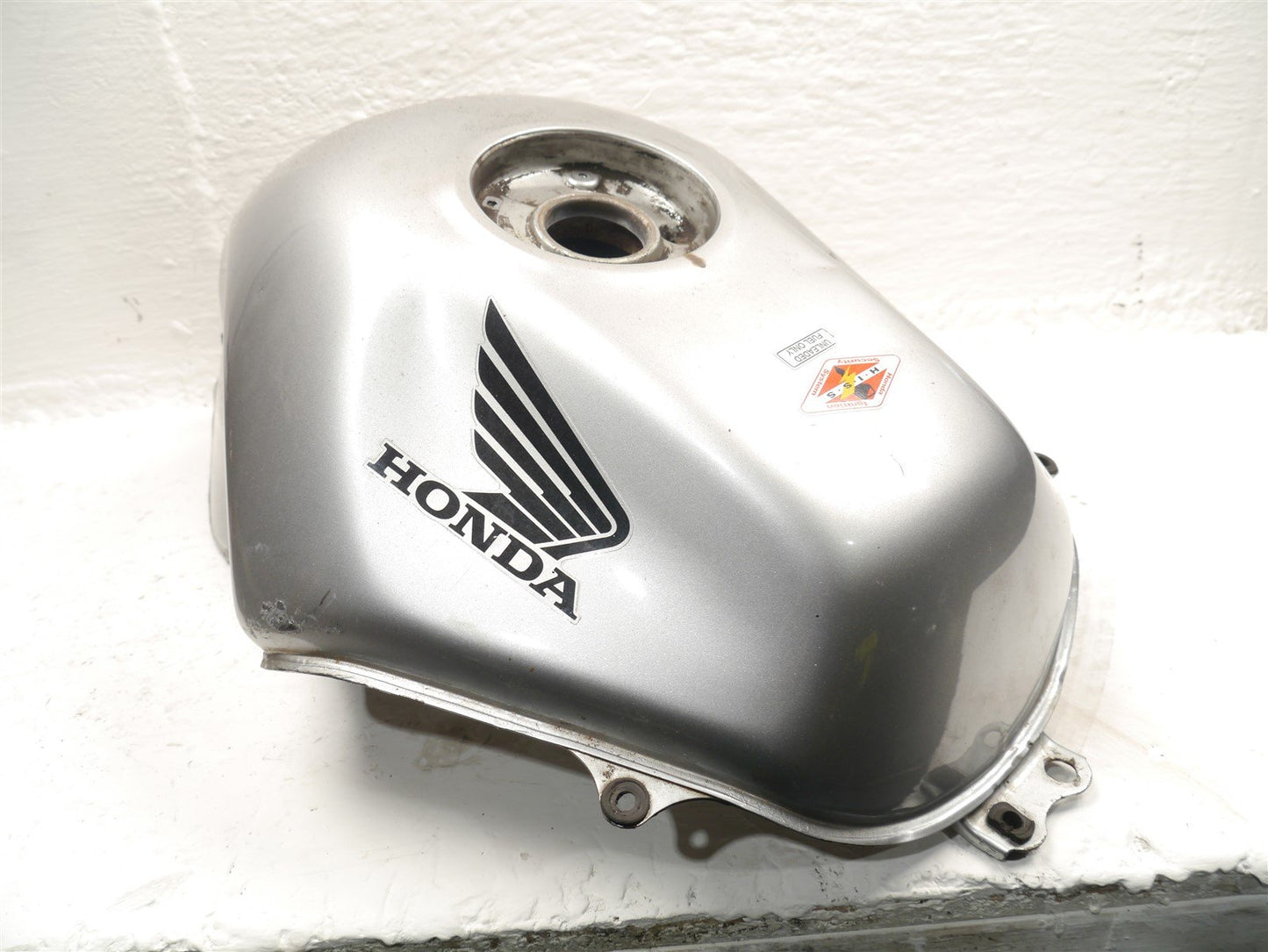 HONDA NT 650 DEAUVILLE 2002-2005 FUEL TANK