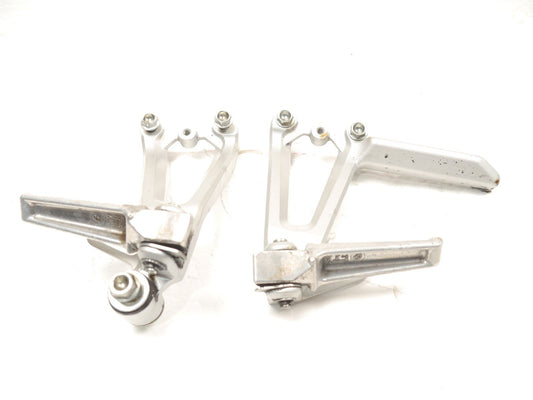 HONDA CBR600 F4 1999-2000 REAR PEGS & HANGERS