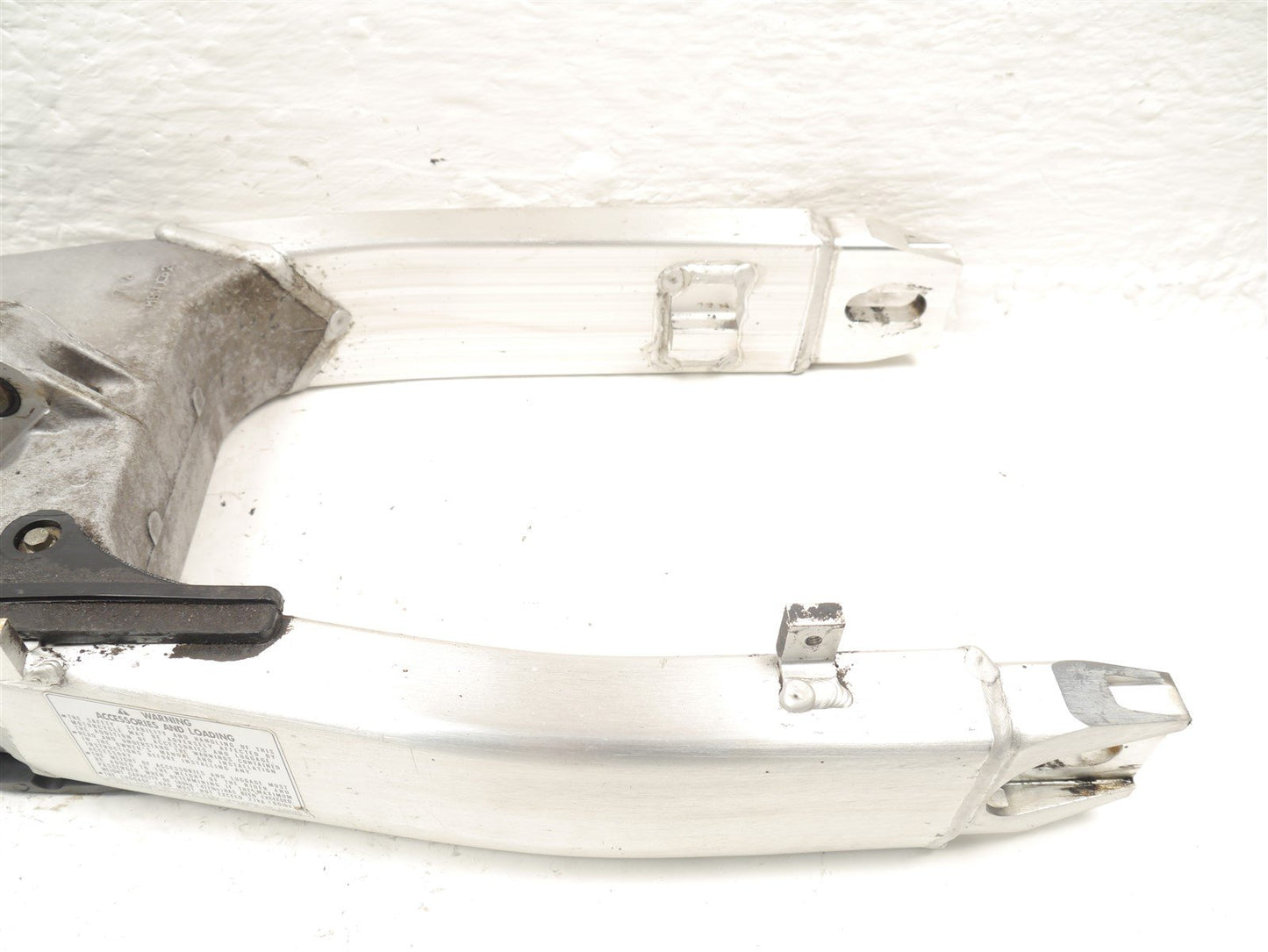 HONDA CBR600 F4 1999-2000 SWINGARM 9K
