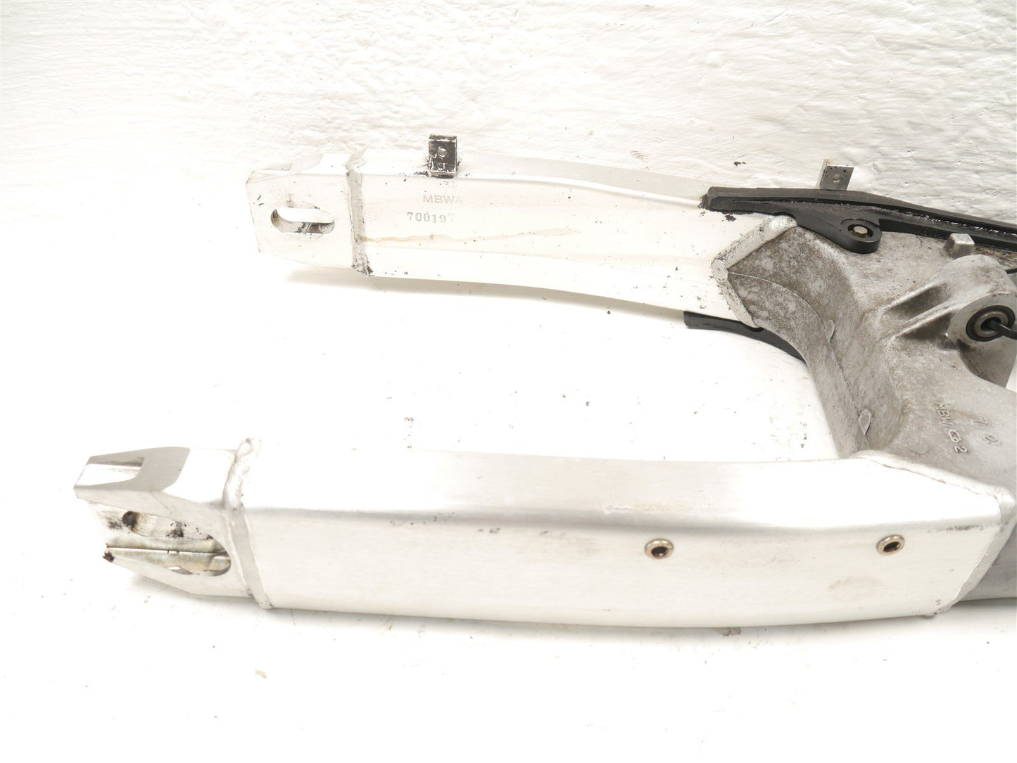HONDA CBR600 F4 1999-2000 SWINGARM 9K