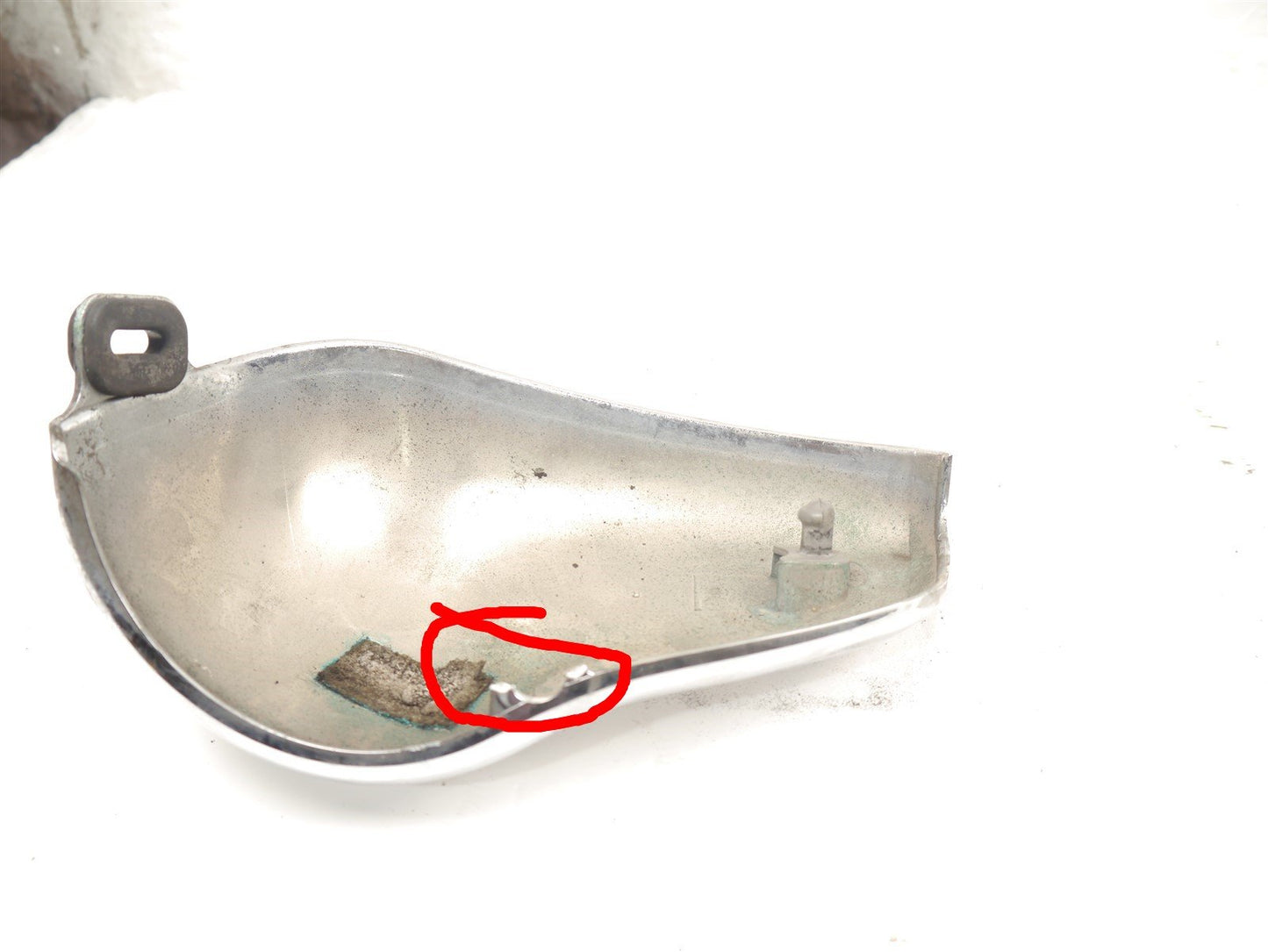SUZUKI GSX750 W INAZUMA 1997-2002 AIRBOX END CAPS X 2 (DAMAGED)